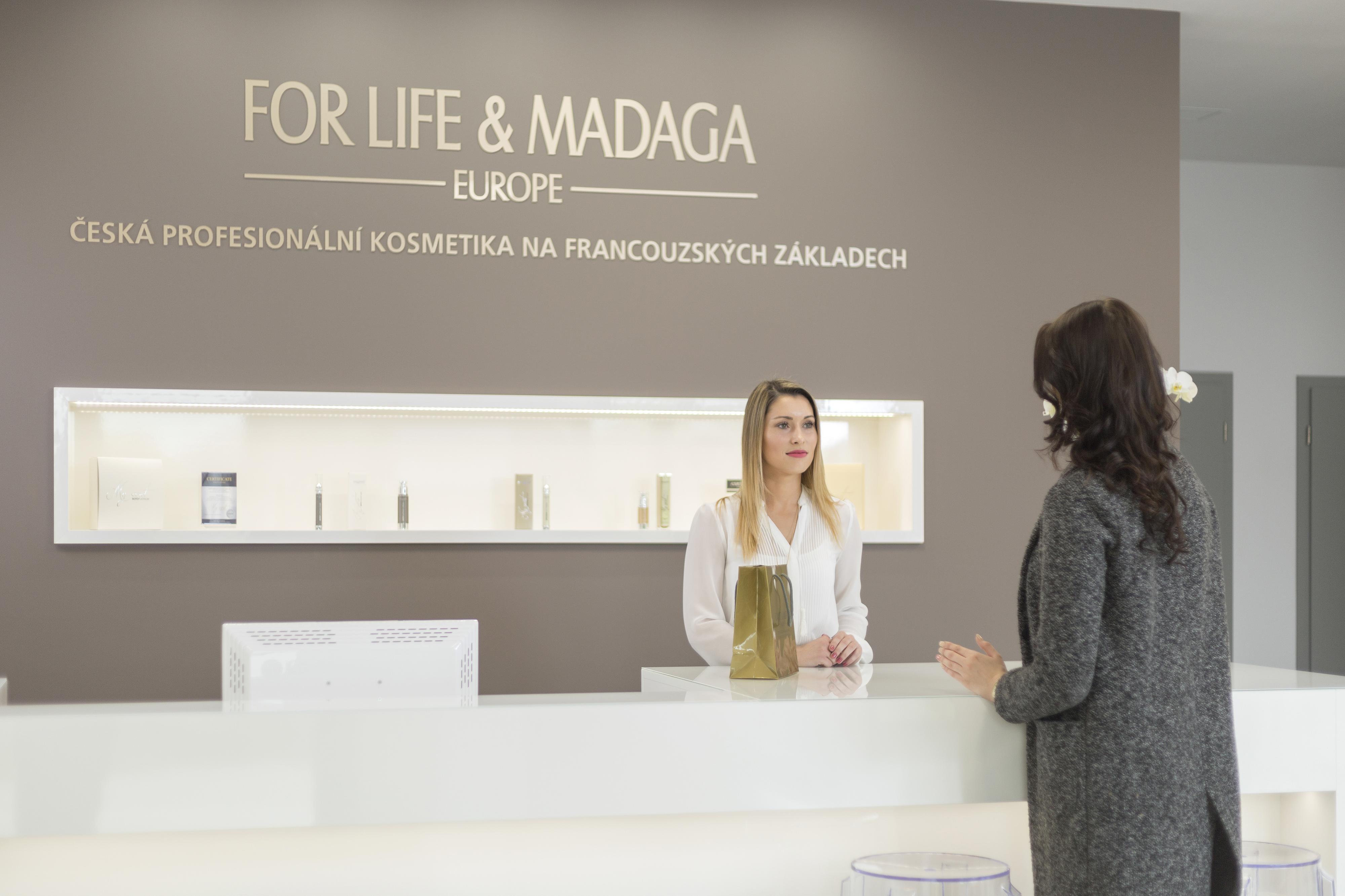 FOR LIFE & MADAGA a. s. foto 3