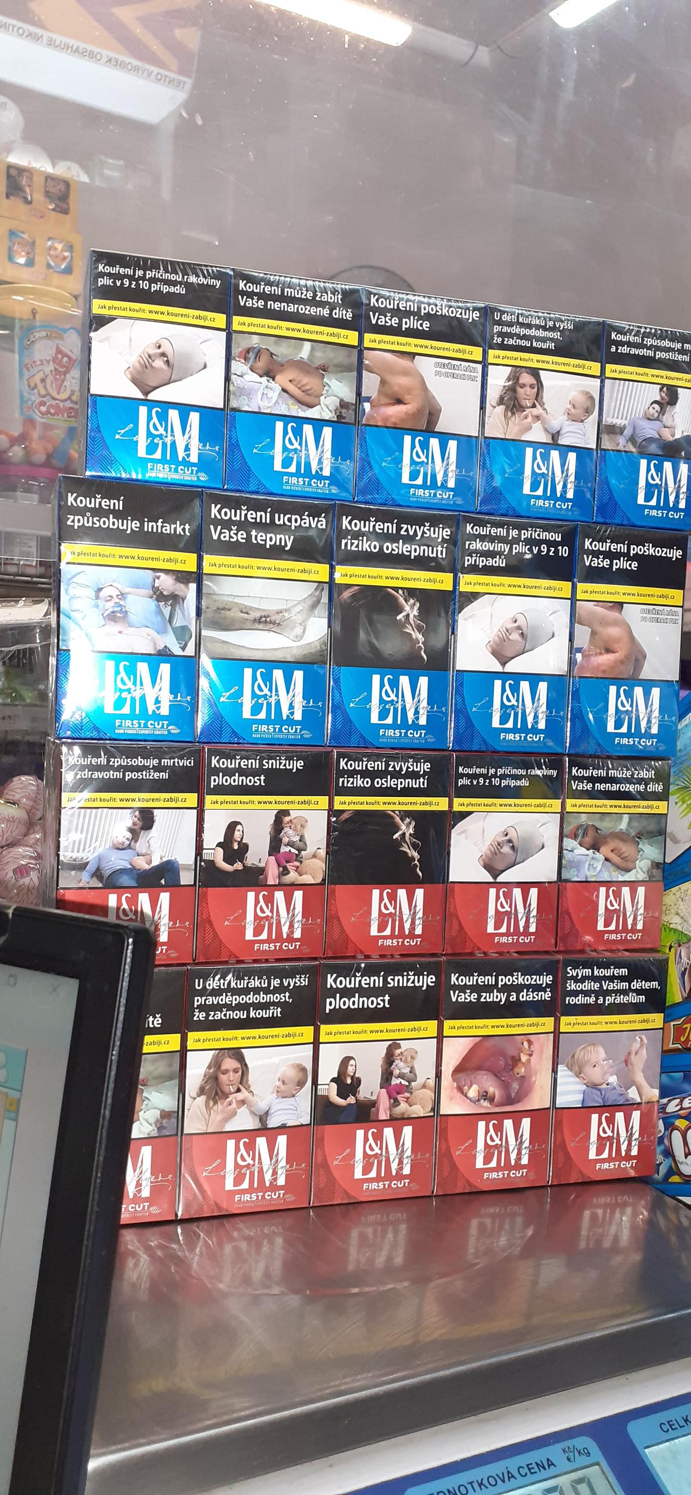 Večerka Ortenovo náměstí foto 2