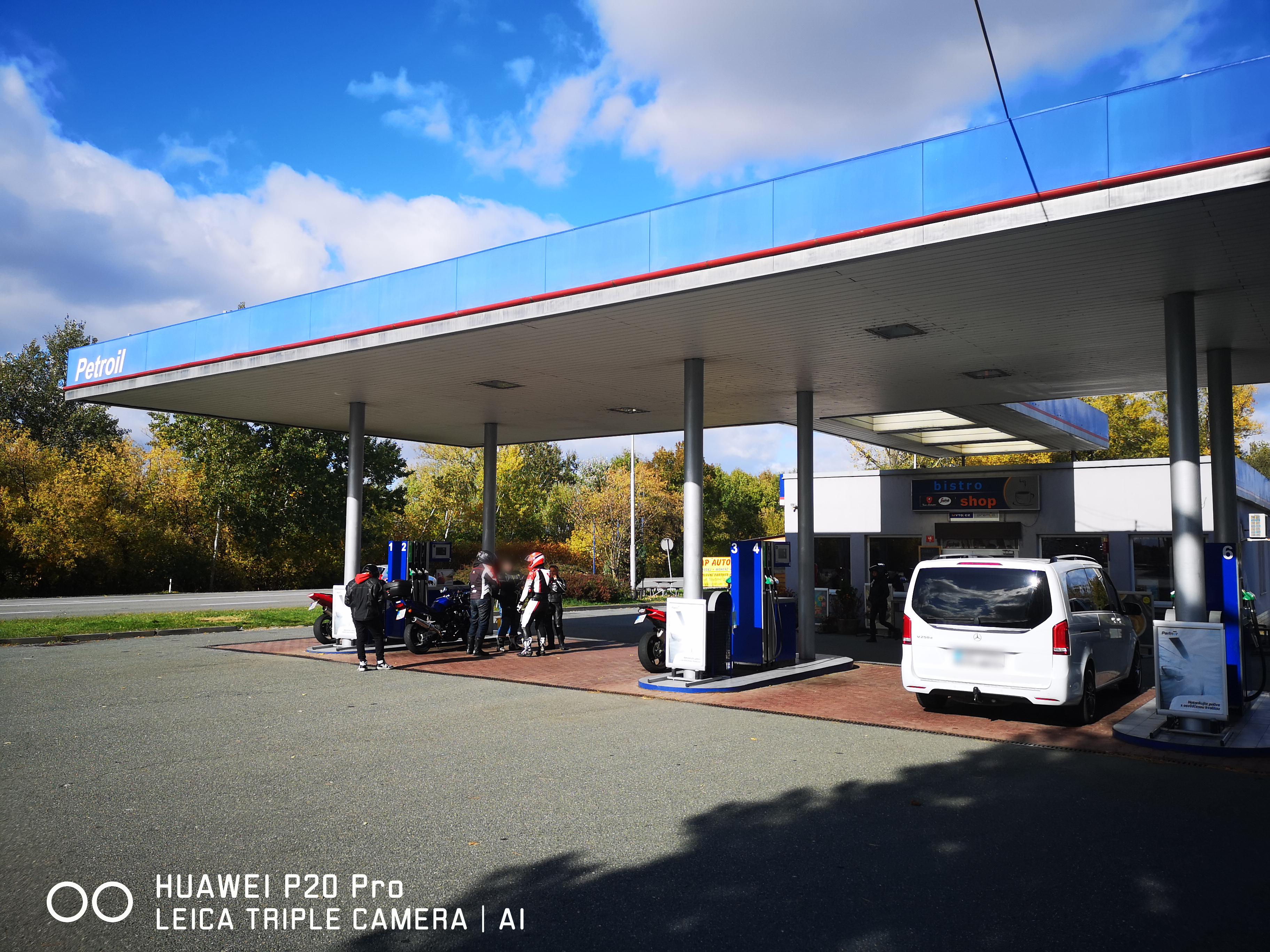 PETROIL CZ s.r.o. - Čerpací stanice foto 1