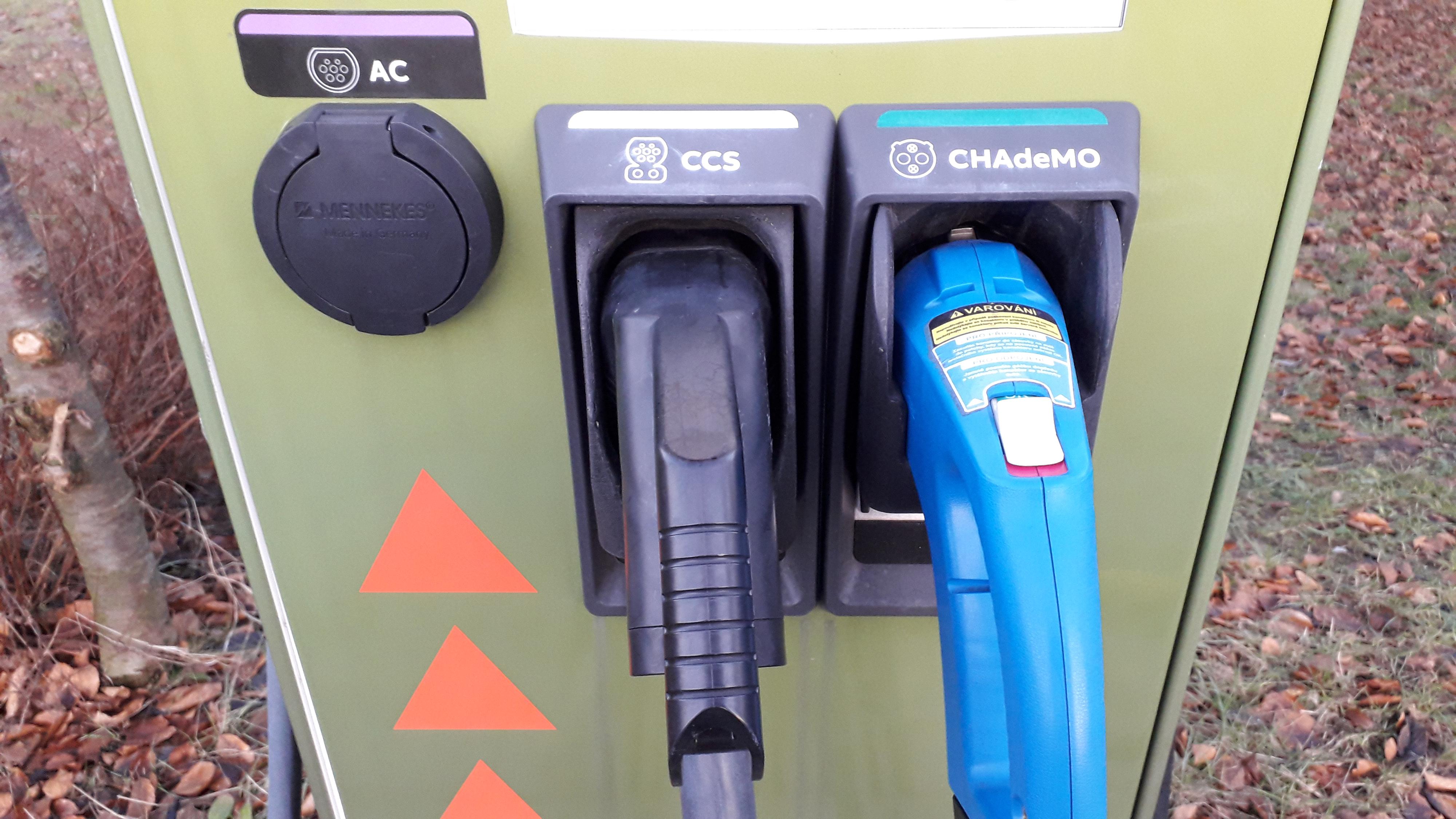 Nabíjecí stanice ČEZ foto 3