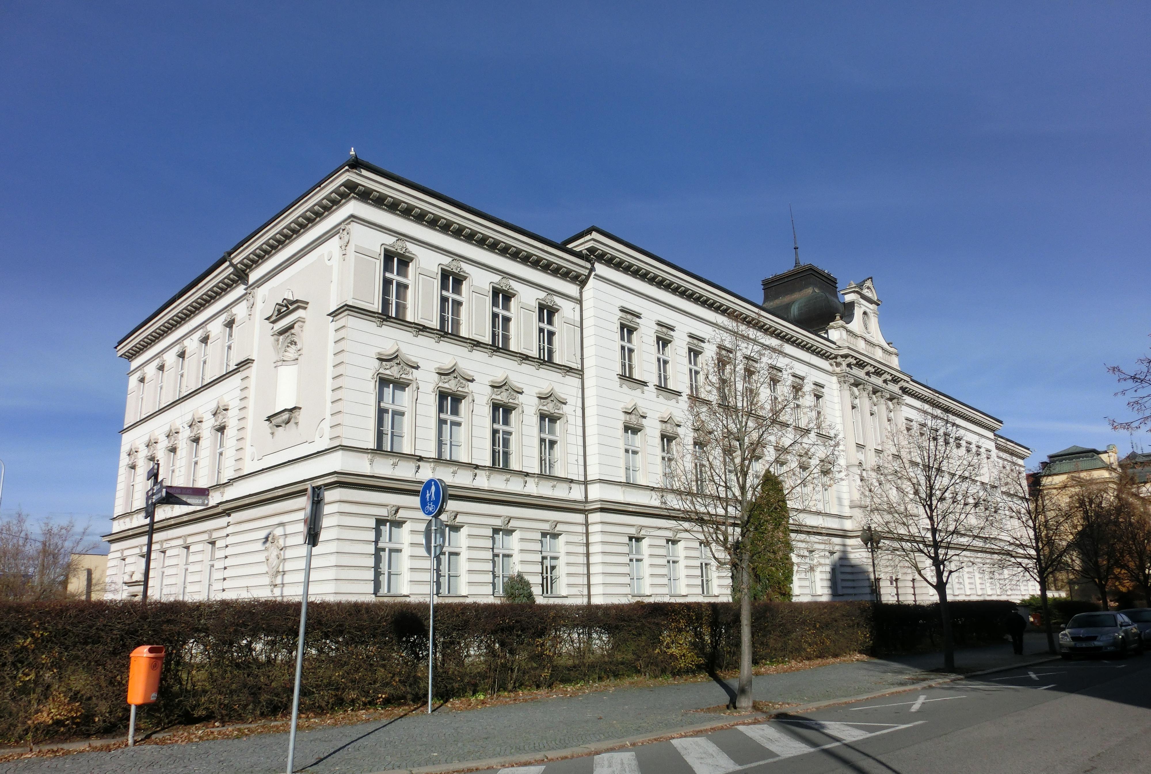 Gymnázium Mladá Boleslav, Palackého foto 5