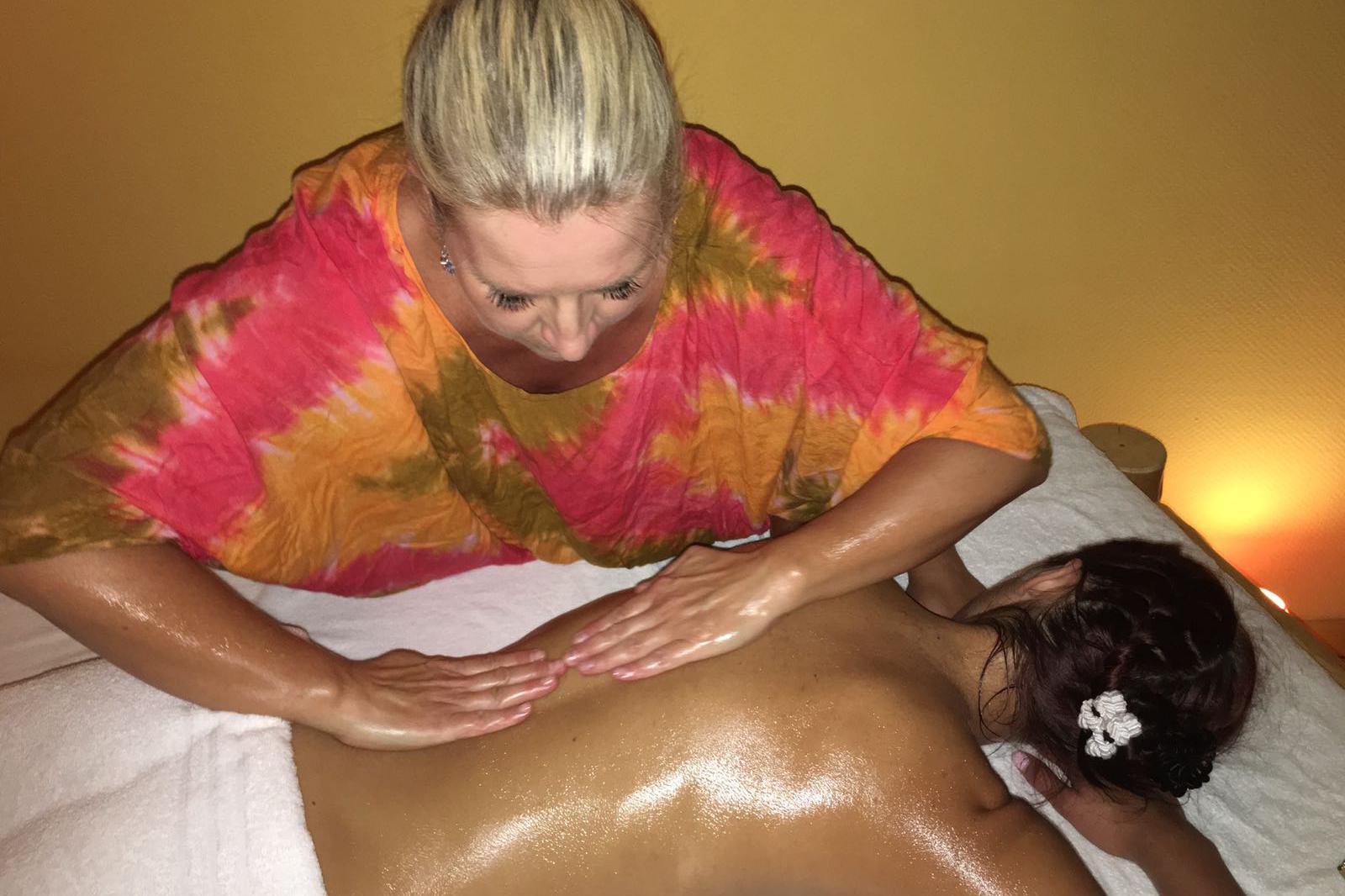 Lenka Davidová - Ráj doteků