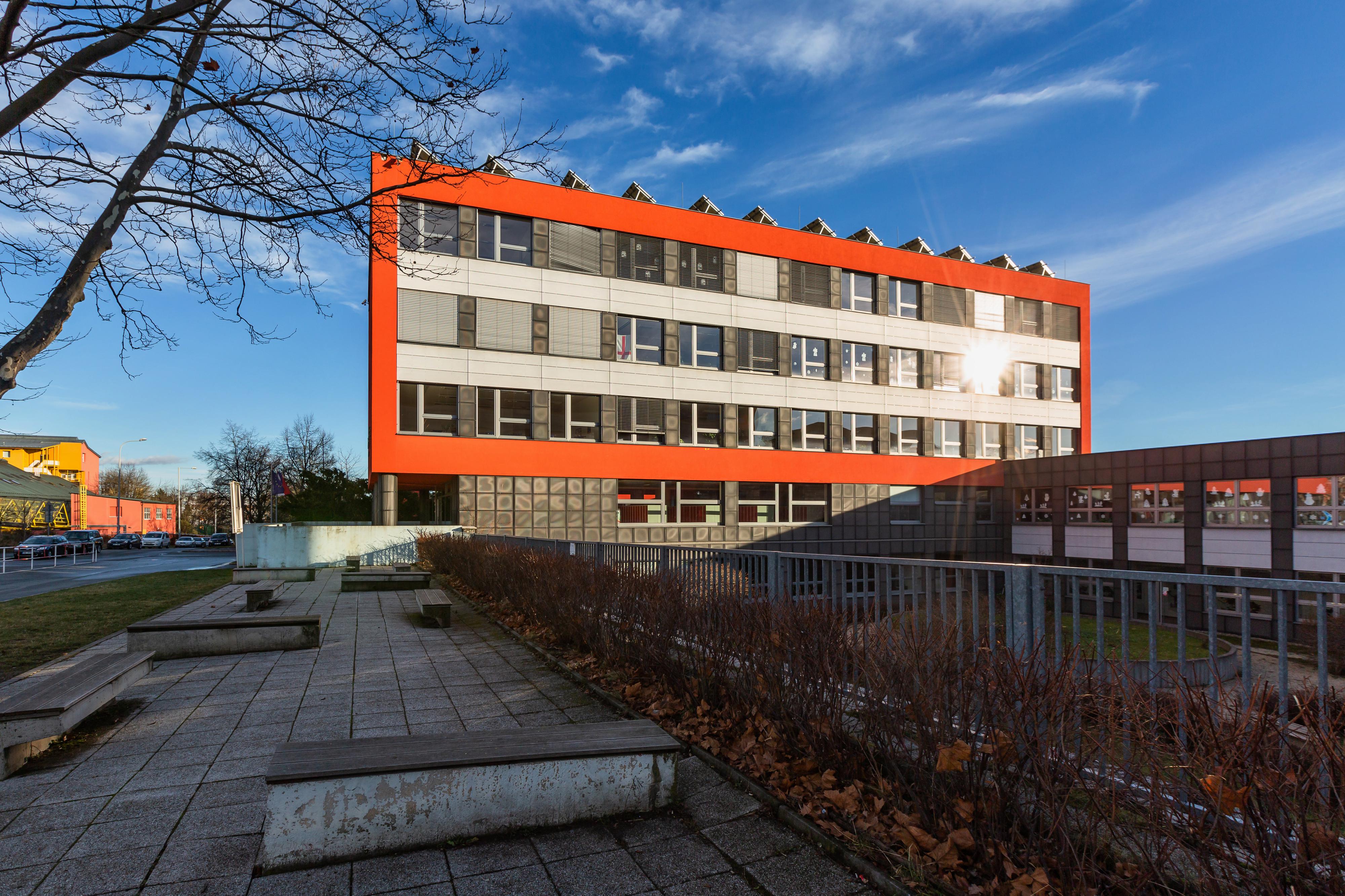 Střední škola Podnikatelská akademie, s.r.o. foto 4