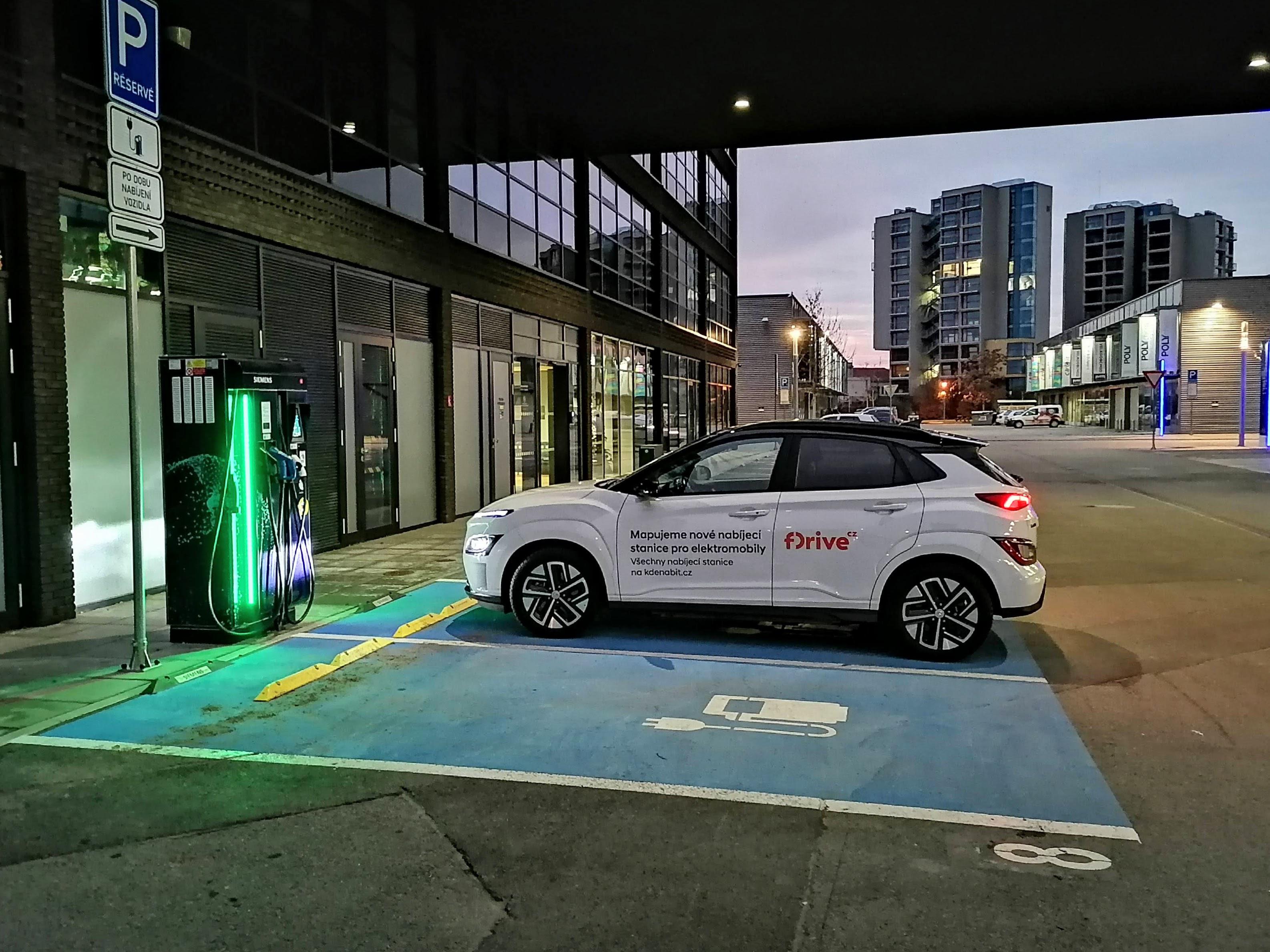Nabíjecí stanice E.ON foto 2