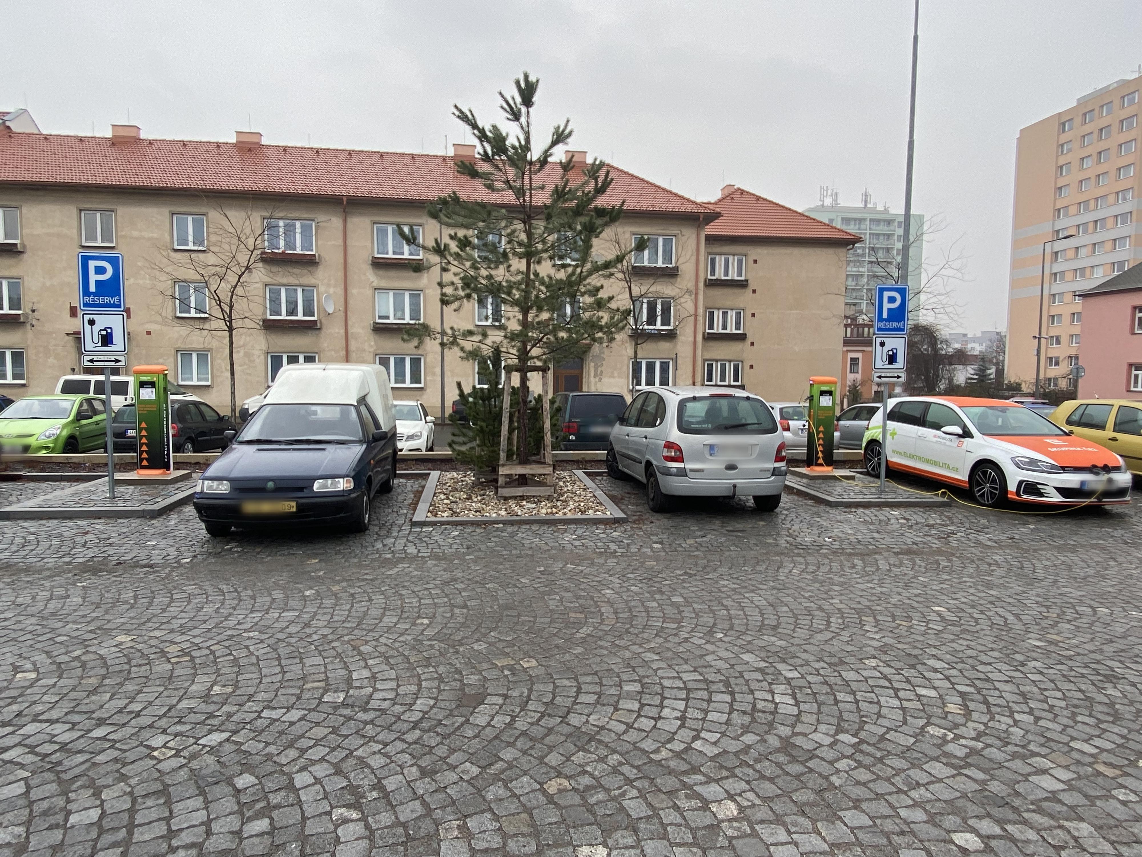 Nabíjecí stanice ČEZ
