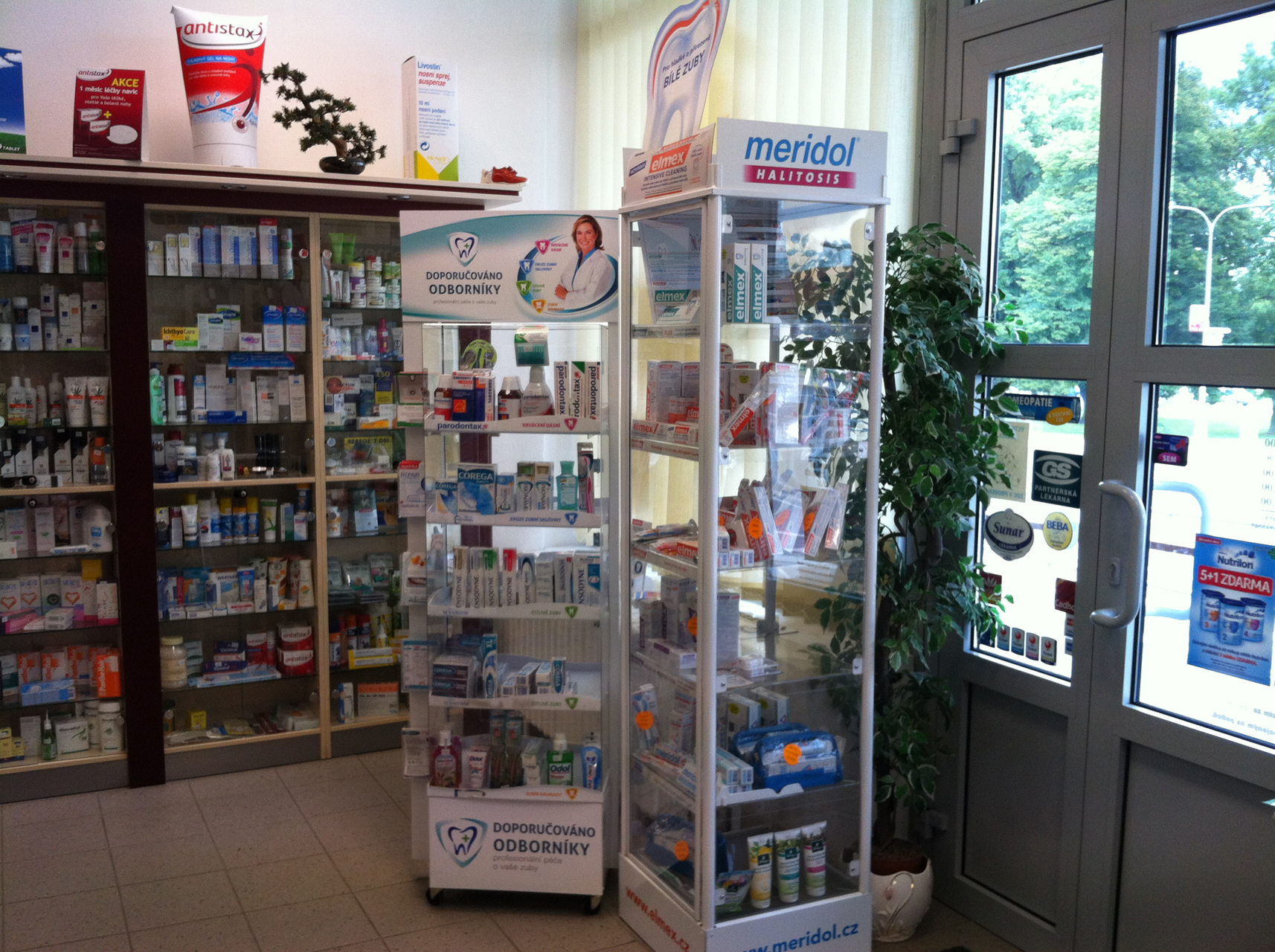 LÉKÁRNA HOSTIVICE foto 3