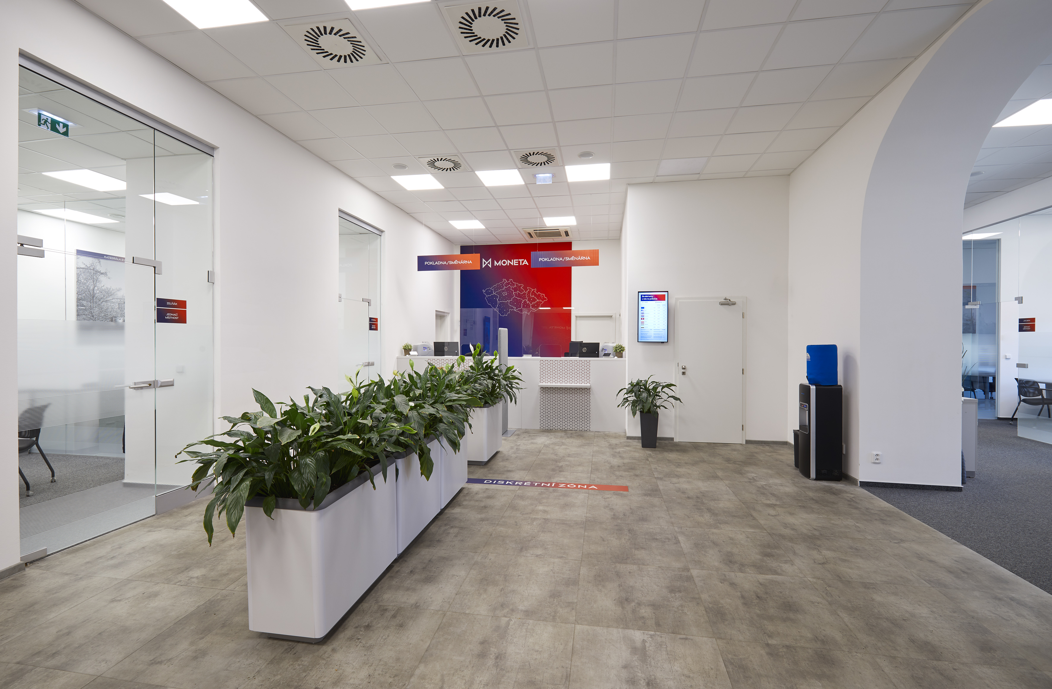 MONETA Money Bank foto 2