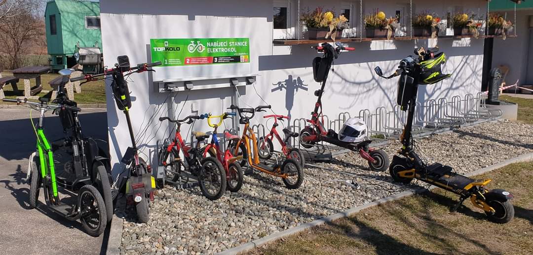 Nabíjecí stanice Hřbitovní 401 foto 2