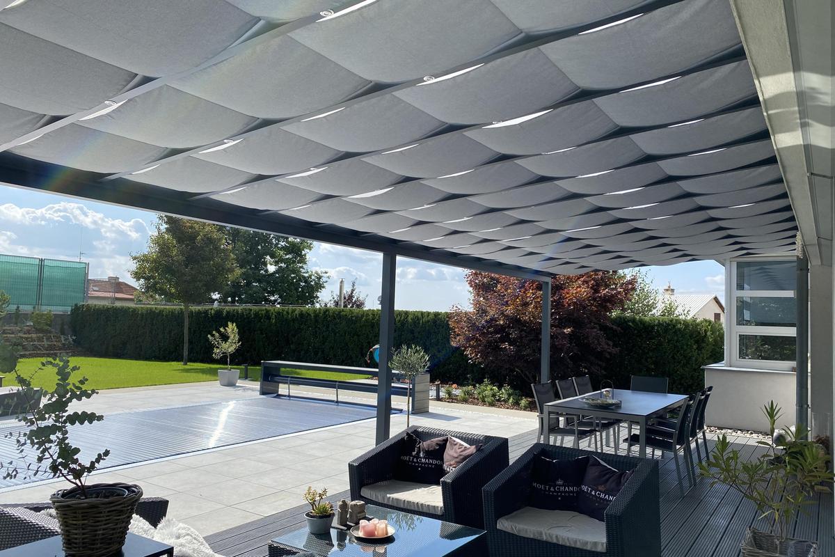 Stínění na pergoly