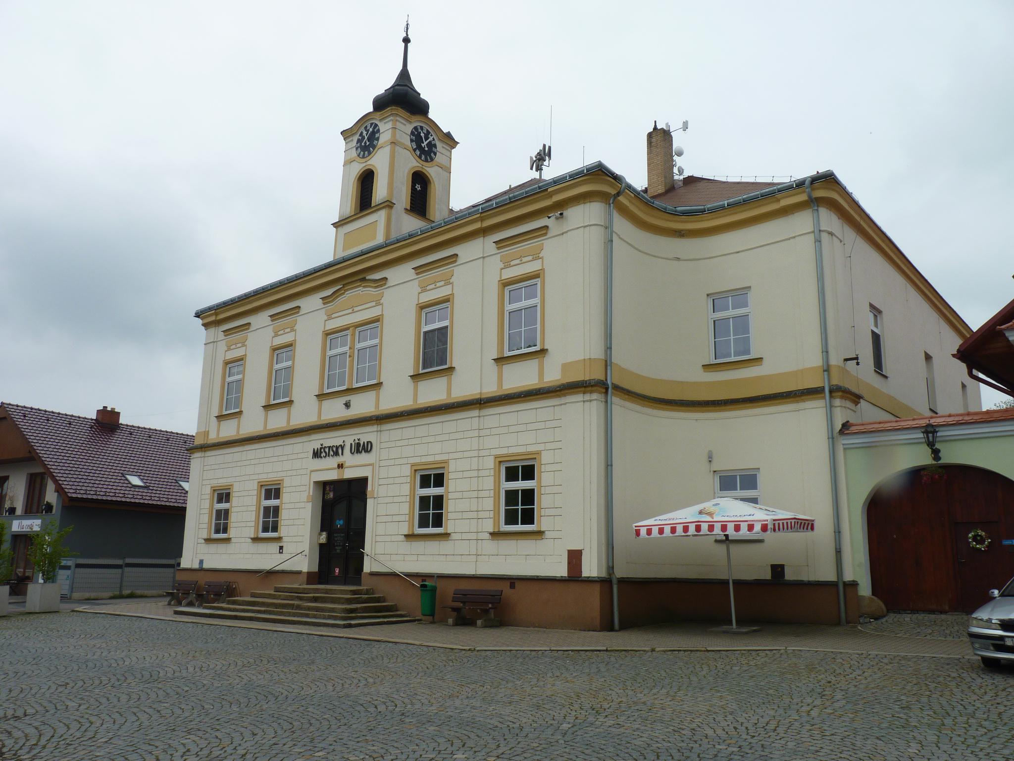 Habry - městský úřad foto 6