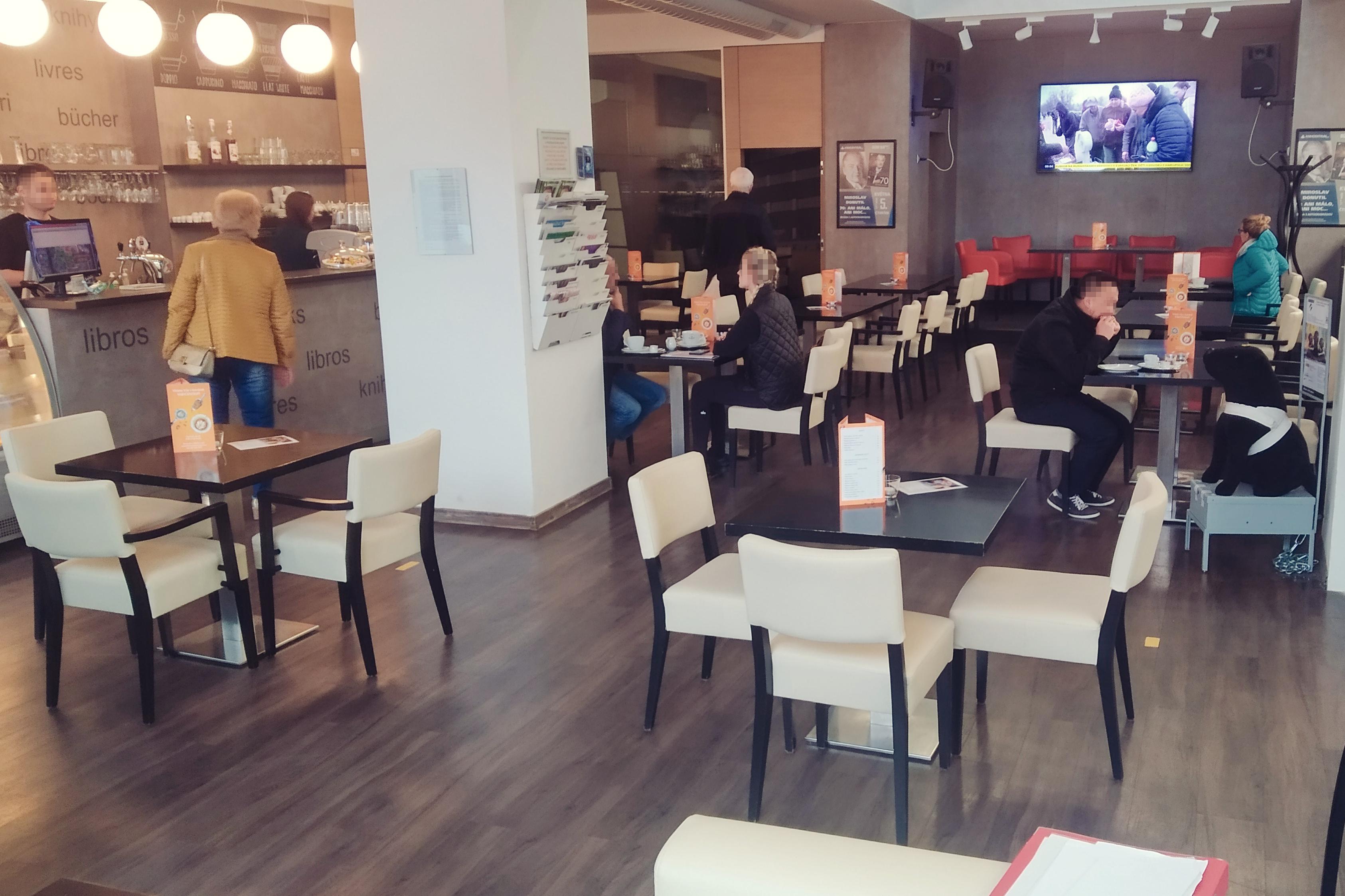 KNIHCENTRUM.CZ – kavárna