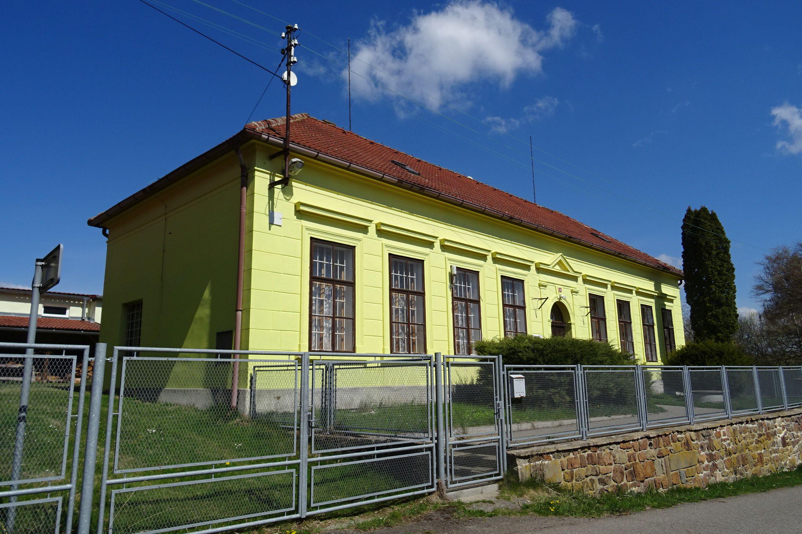 Choratice - obecní úřad foto 3