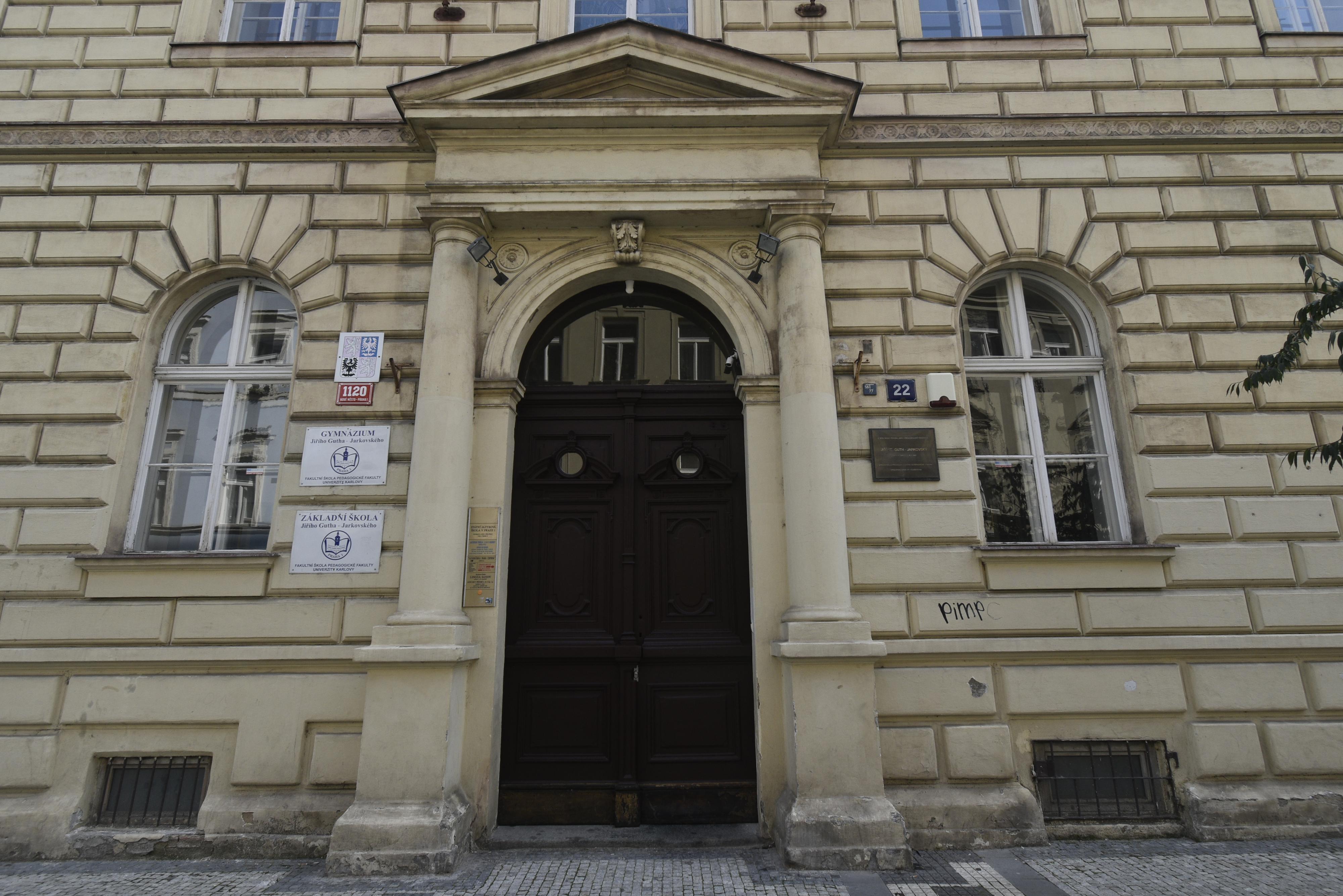 Gymnázium Jiřího Gutha-Jarkovského Praha 1 foto 3