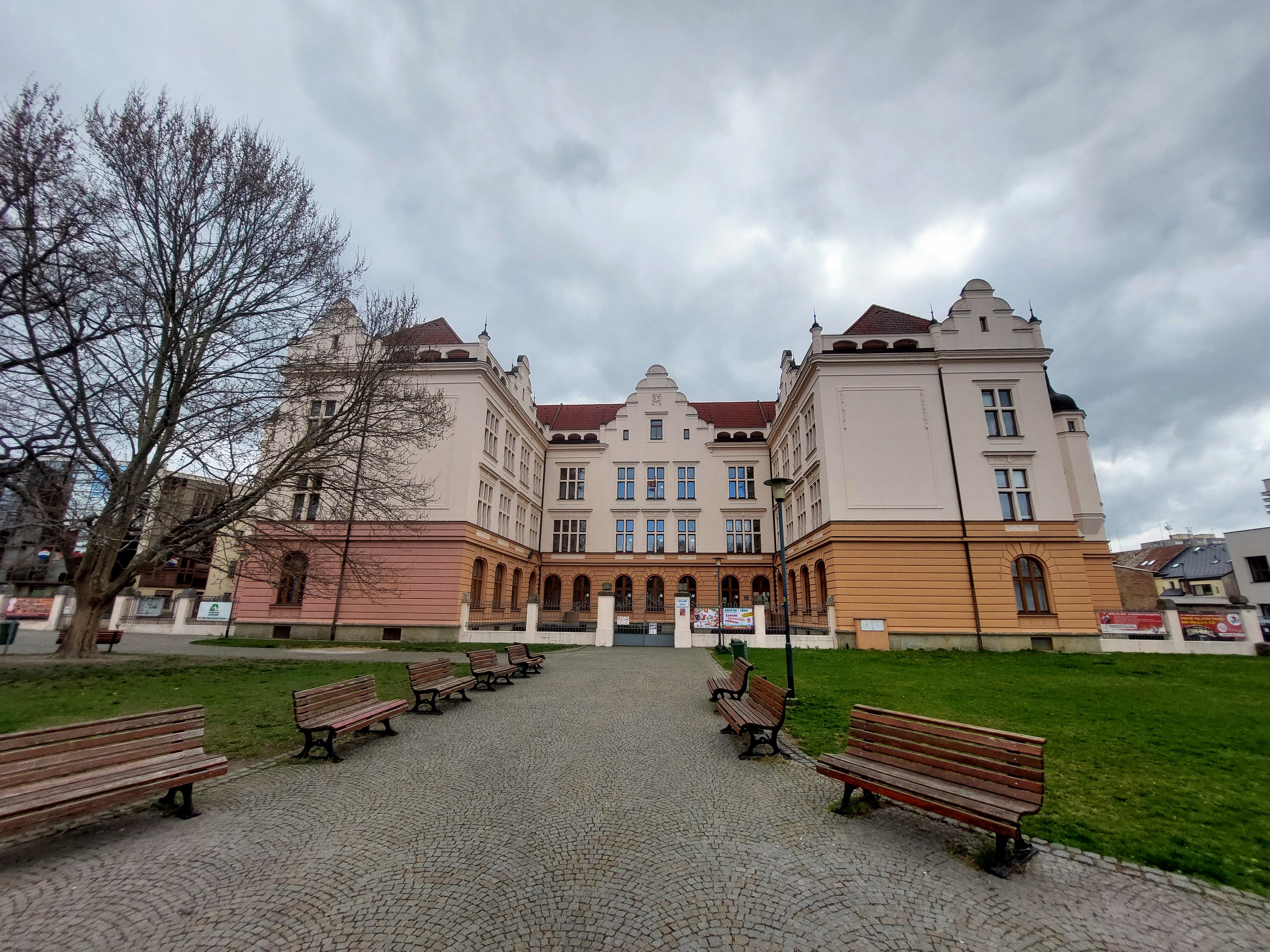 Základní škola Pardubice, Bratranců Veverkových 866 foto 4