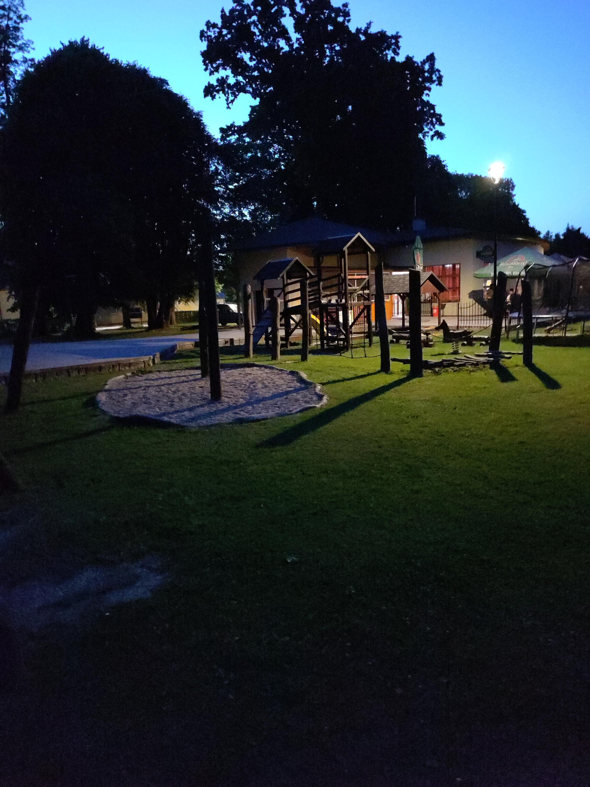 Nabíjecí stanice Pizzerie club Kuželna foto 3