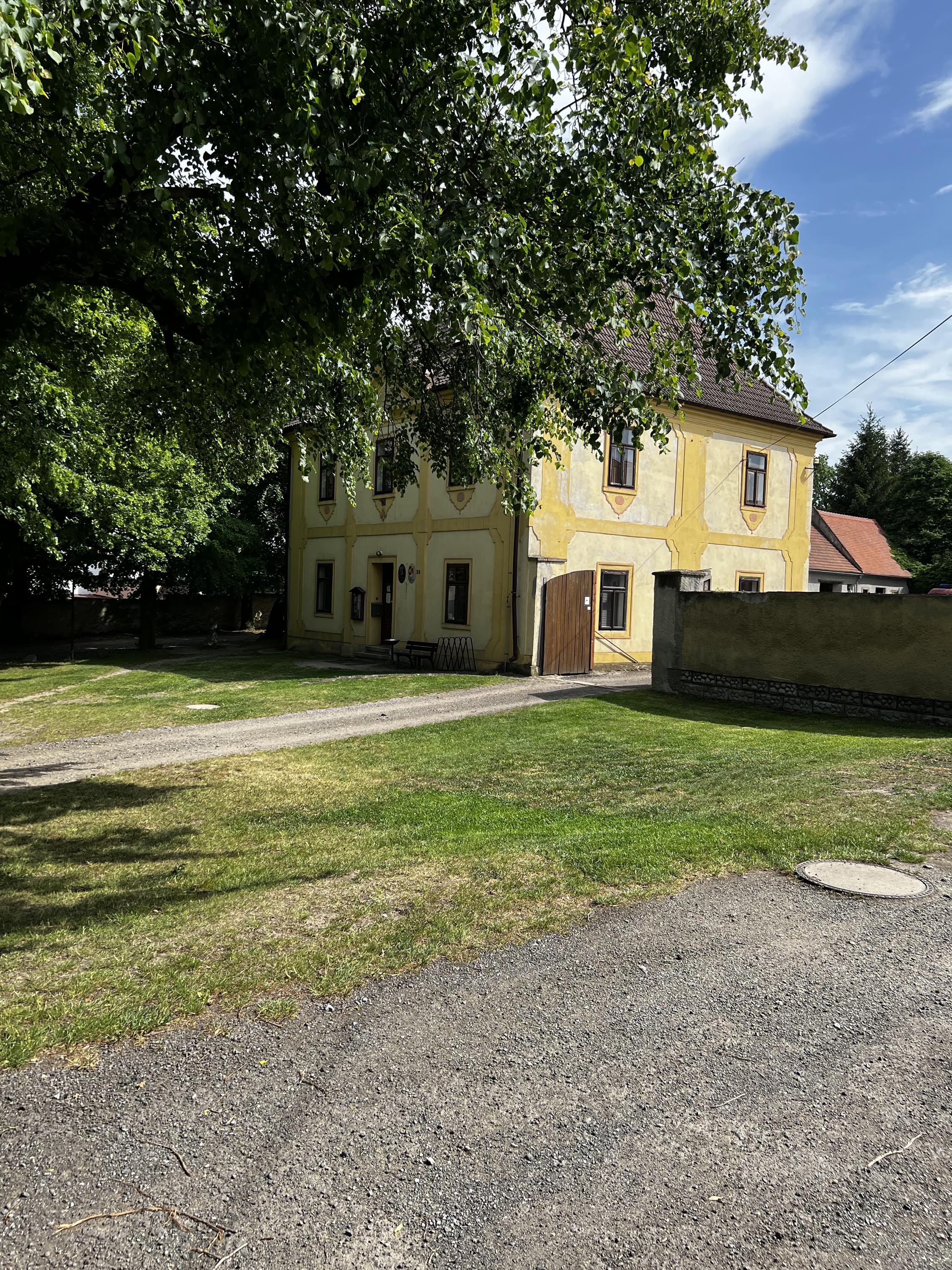 Vyšehořovice - obecní úřad foto 4