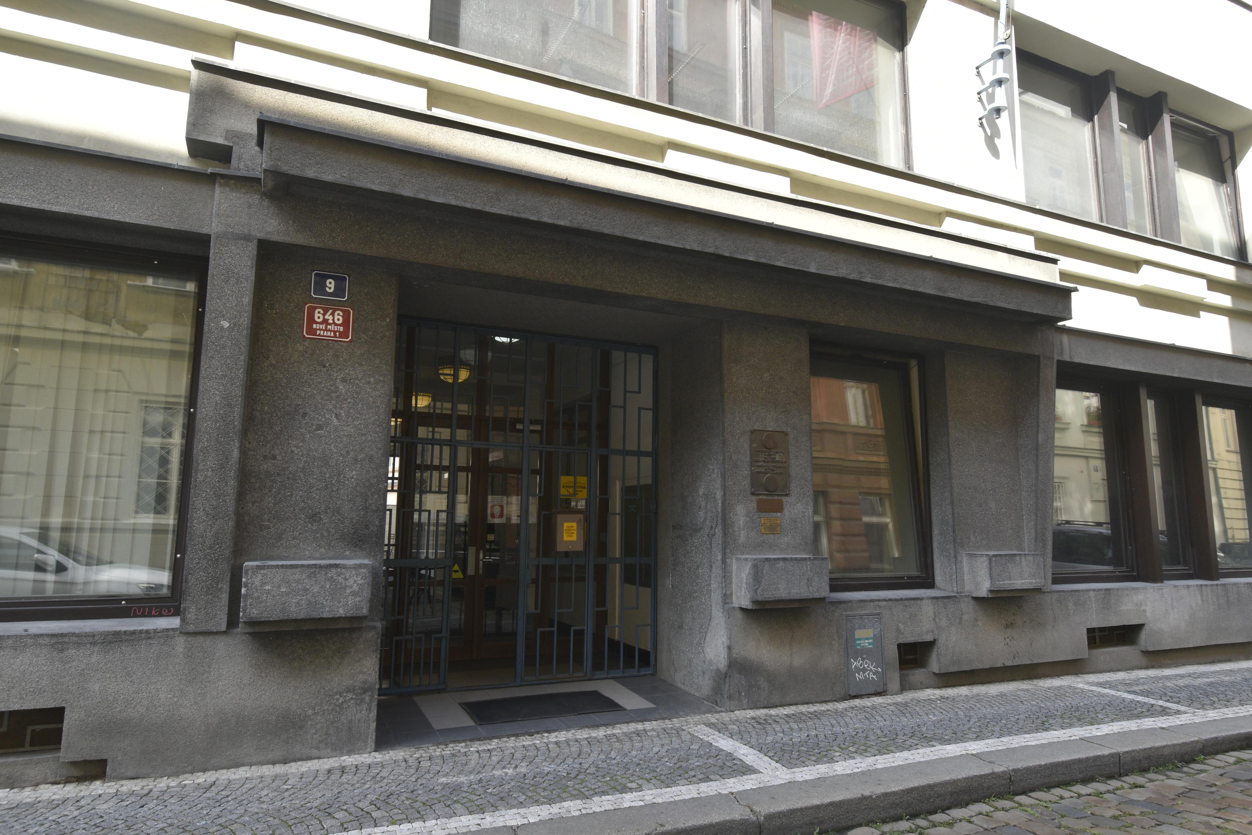 Institut ekumenických studií v Praze foto 2