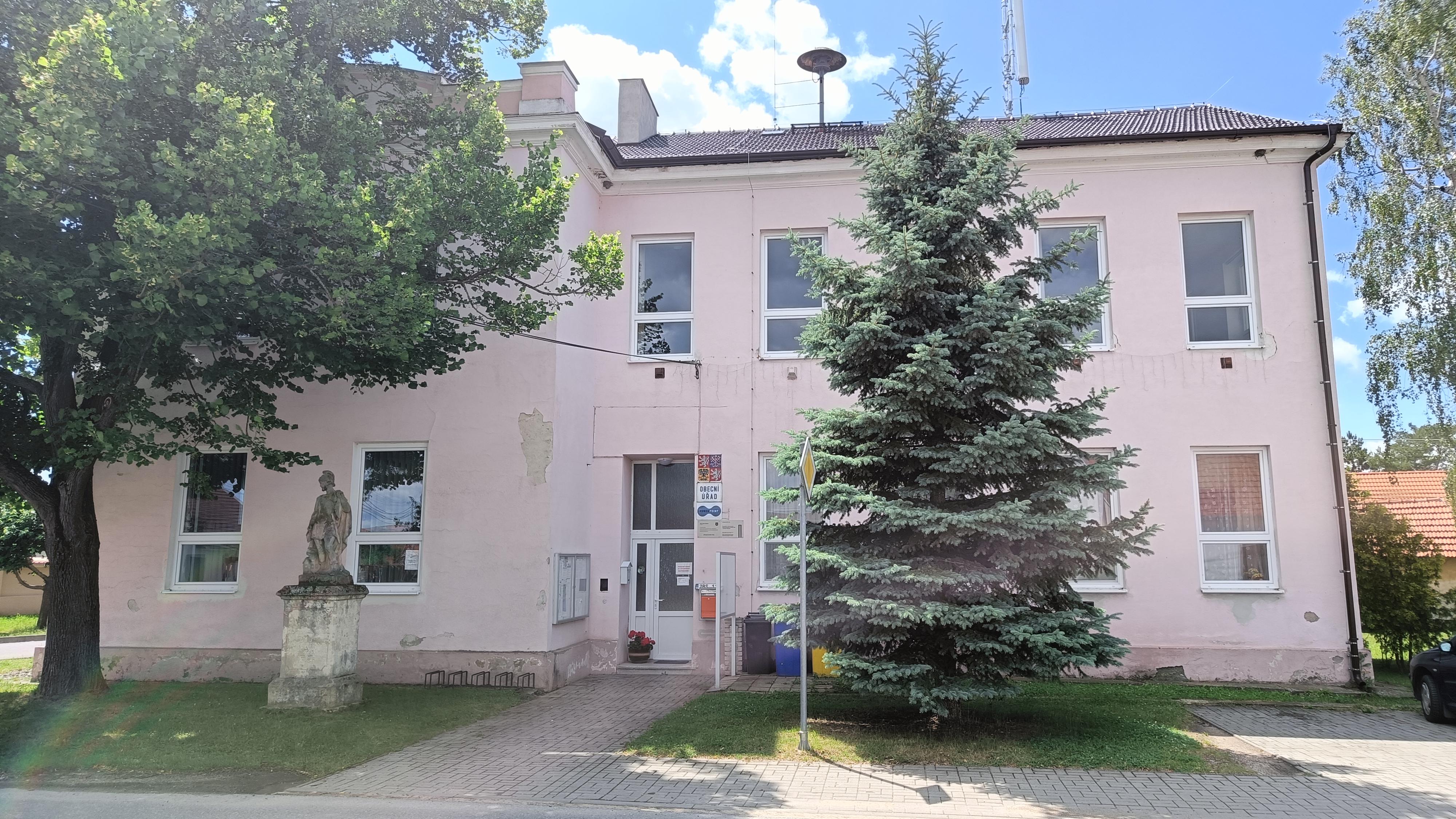 Nový Přerov - obecní úřad foto 2