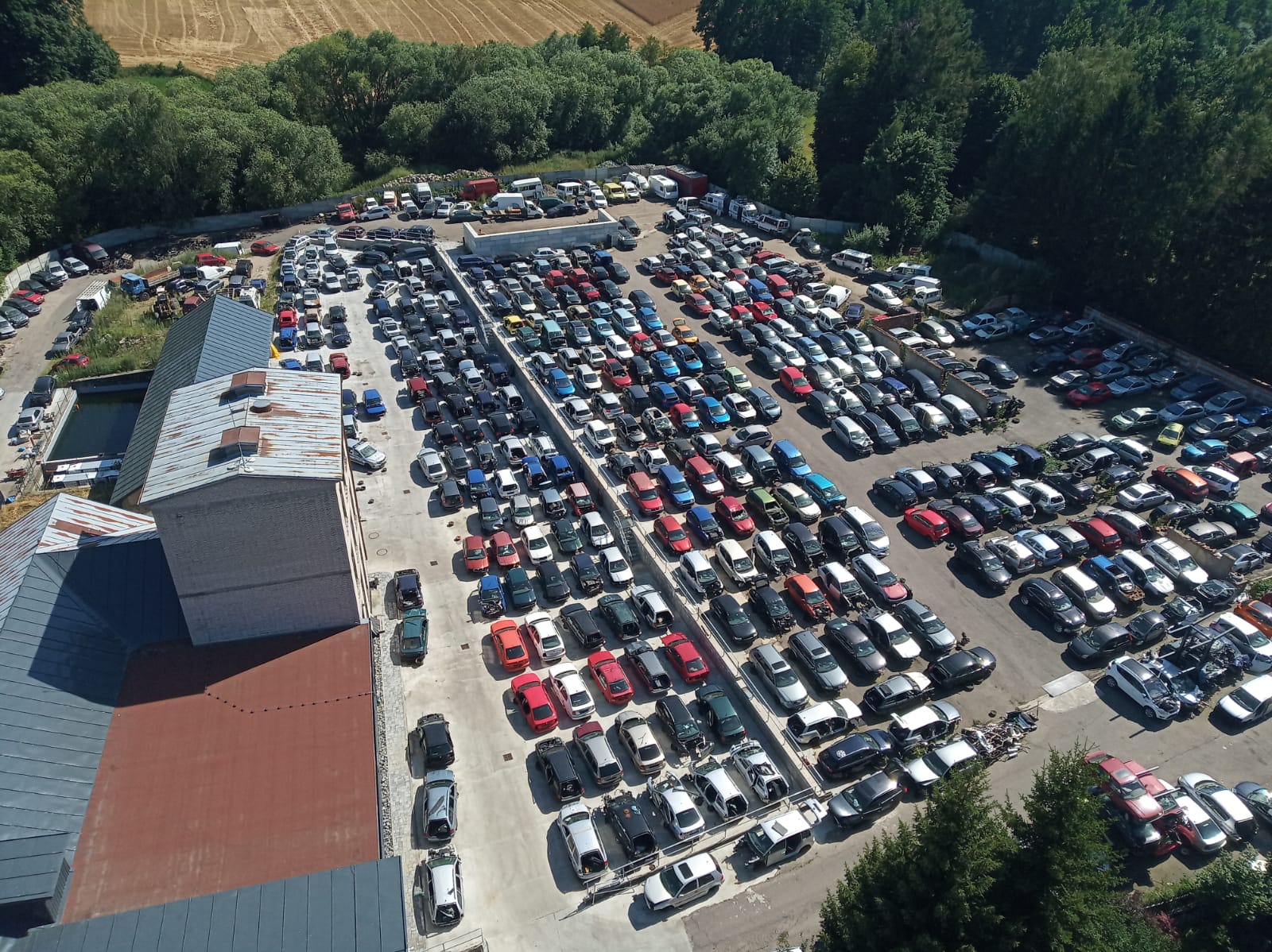 Autovrakoviště Okrouhlice foto 2