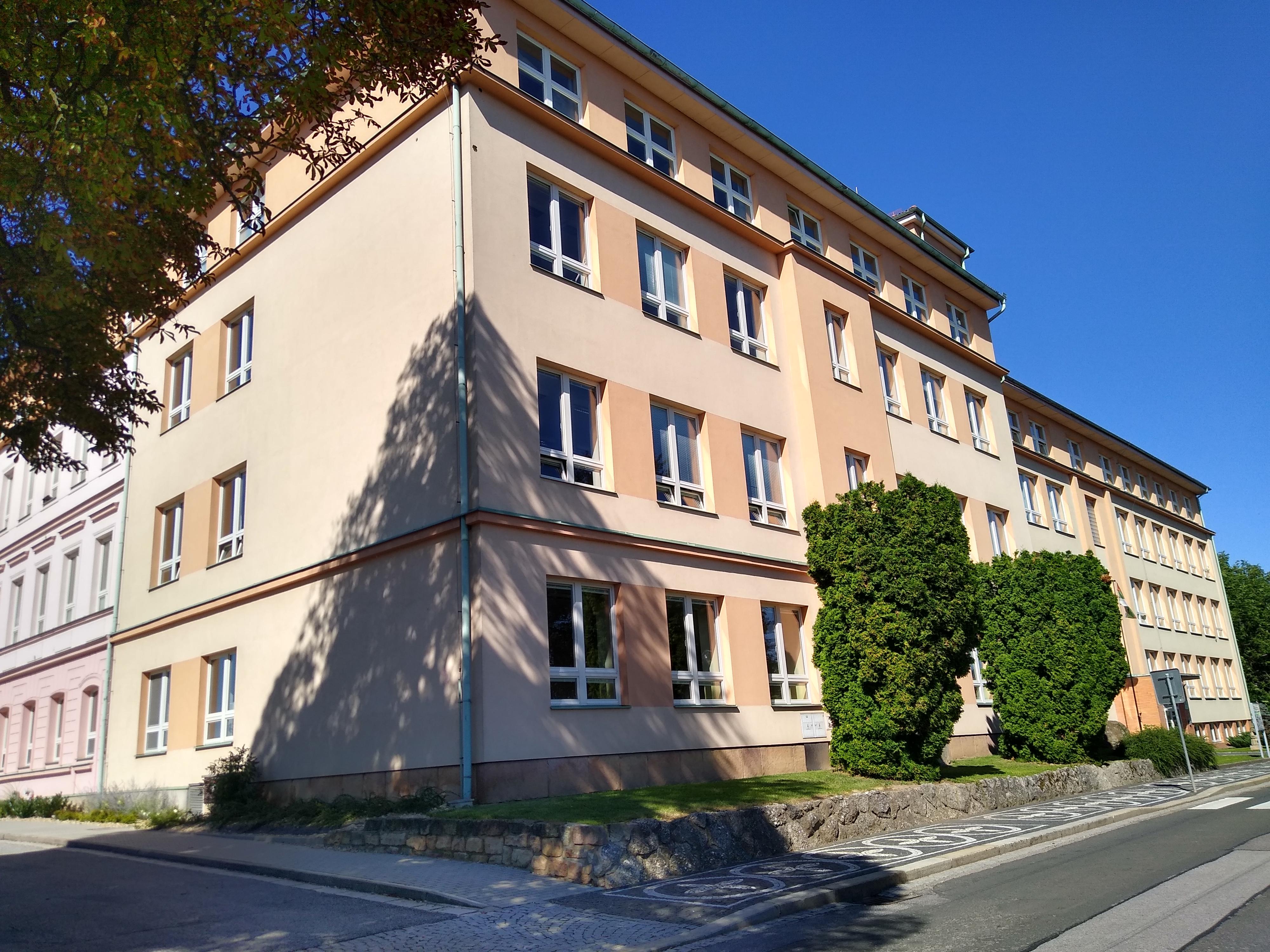 Základní škola Bělohrad foto 4