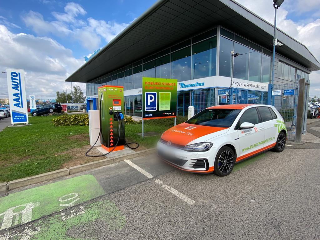 Nabíjecí stanice ČEZ foto 4