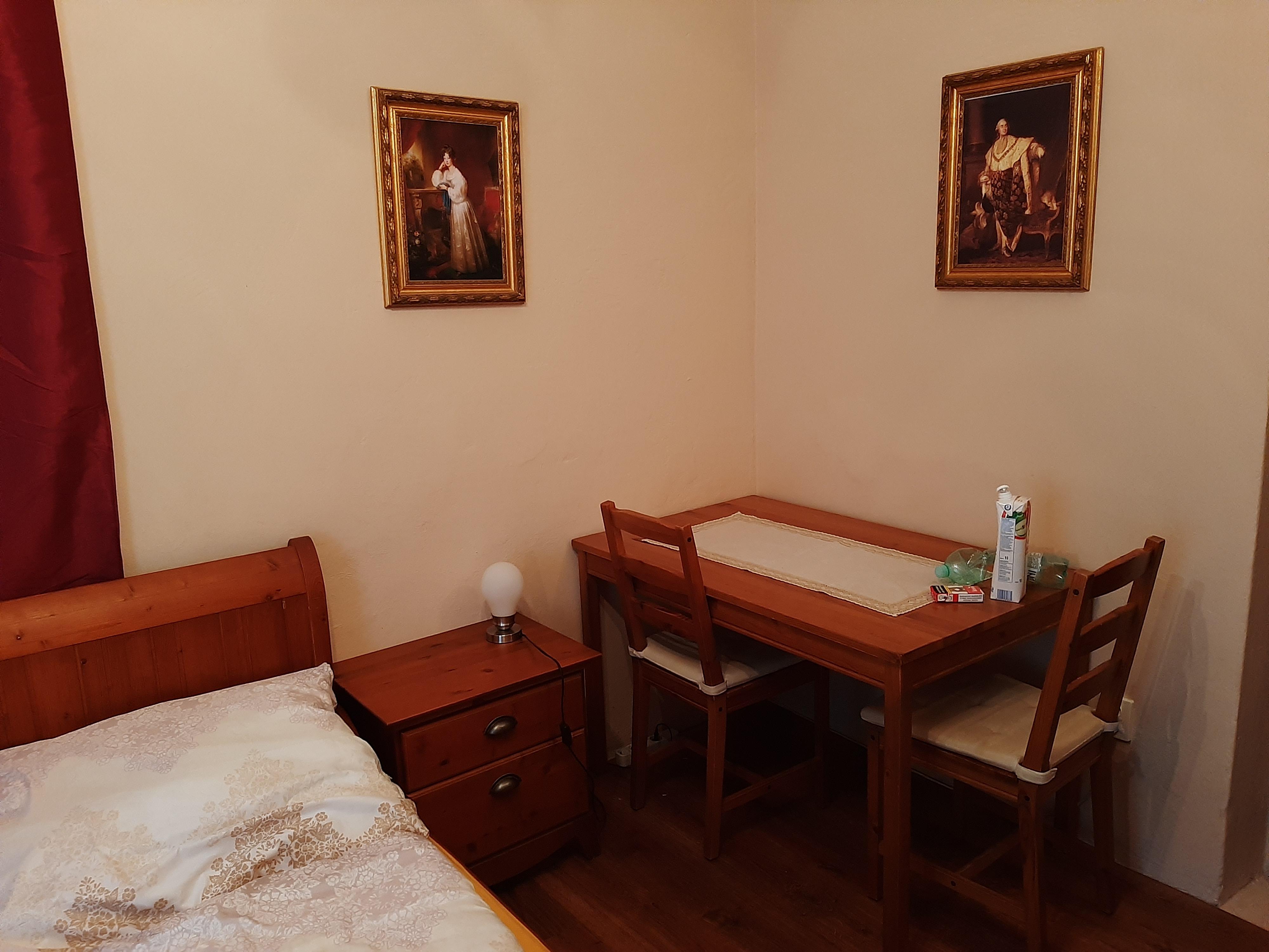 Klub Hubert - Hostinec u kamenného mostu foto 4