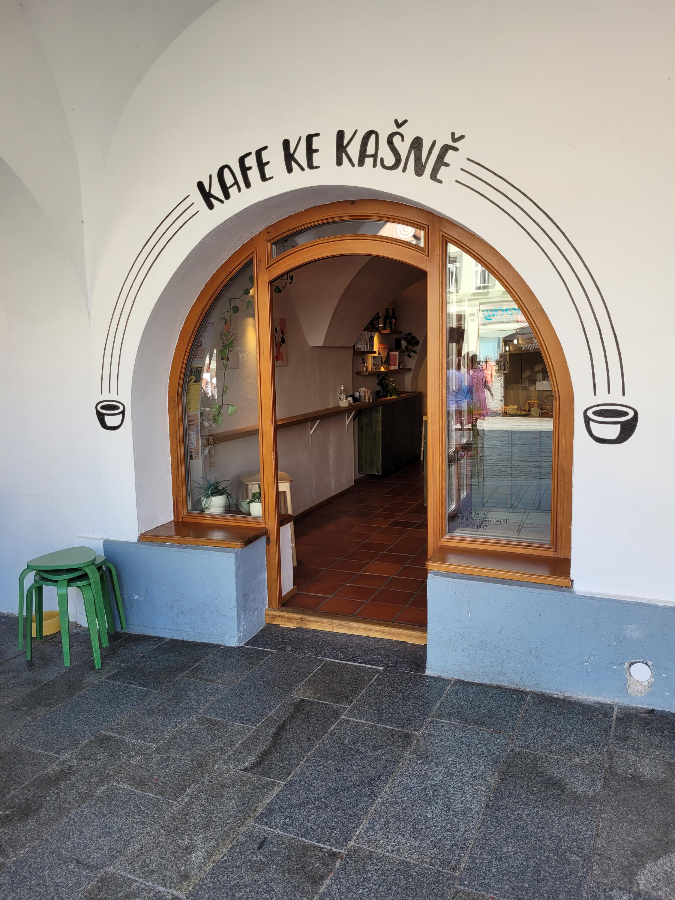 Kafe ke kašně