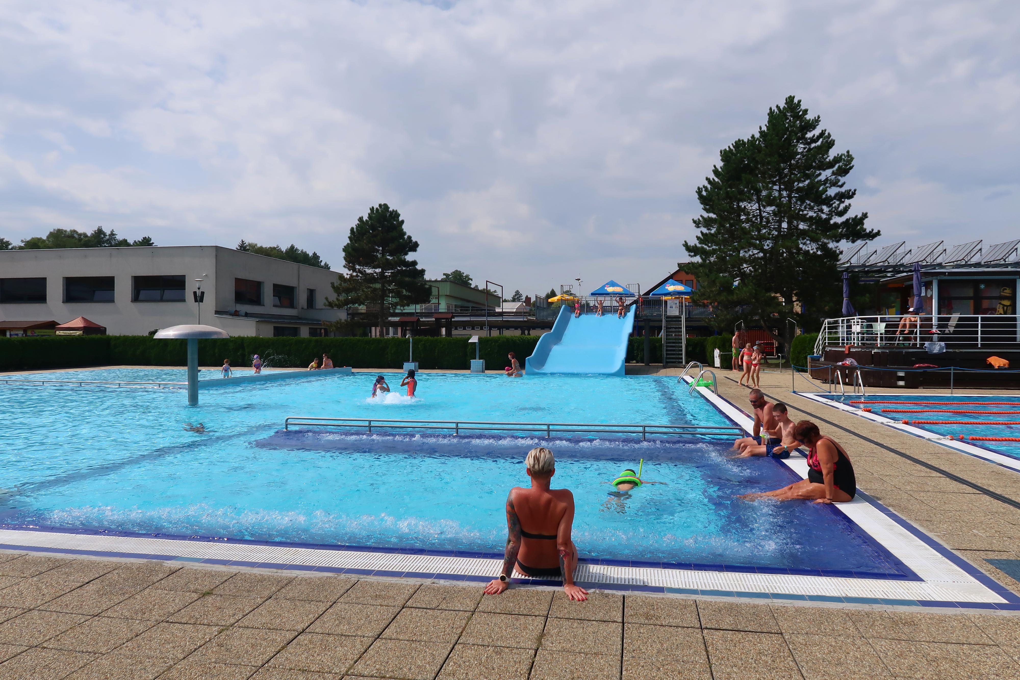Koupaliště Valašské Meziříčí foto 4