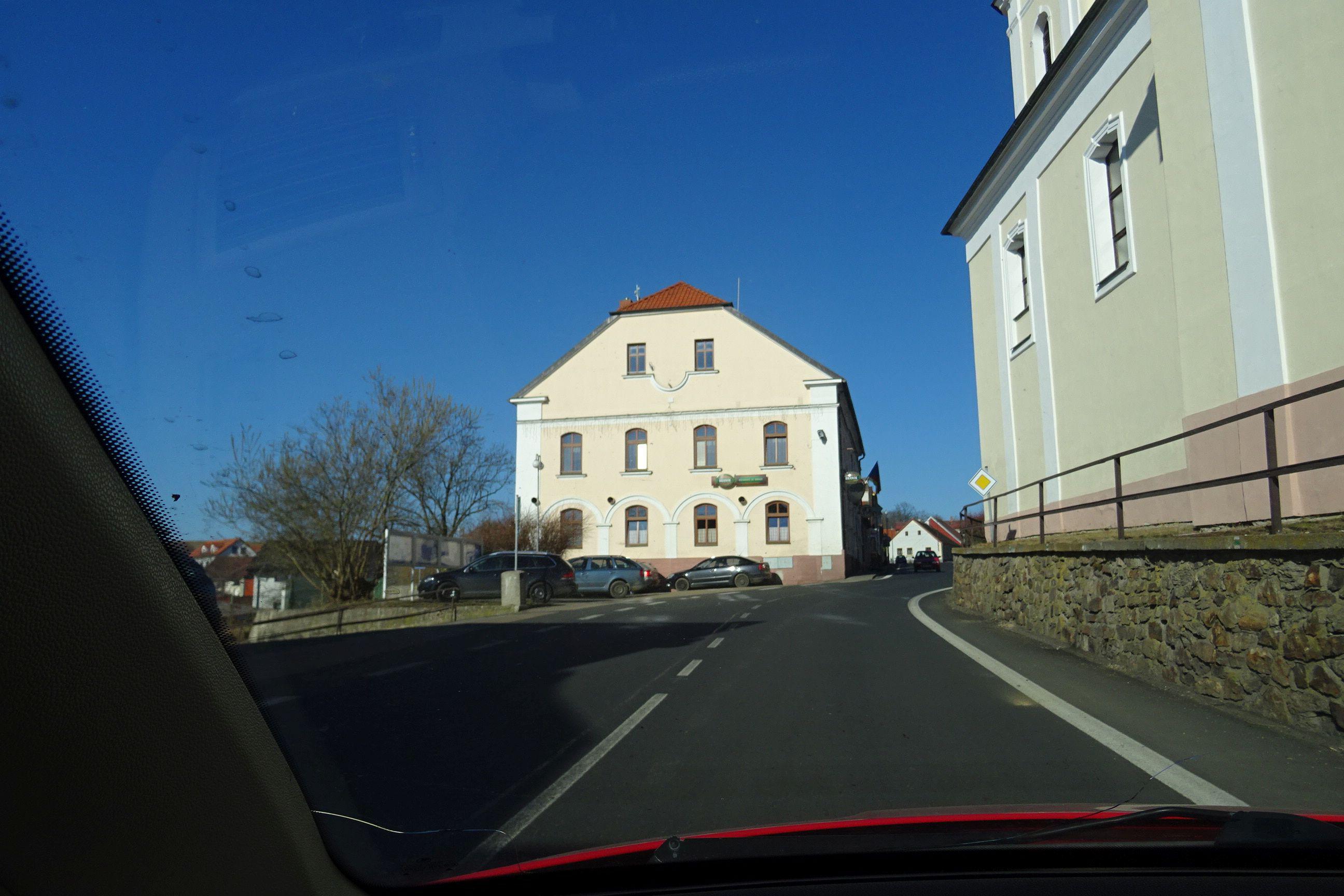 Divišov - úřad městyse foto 2