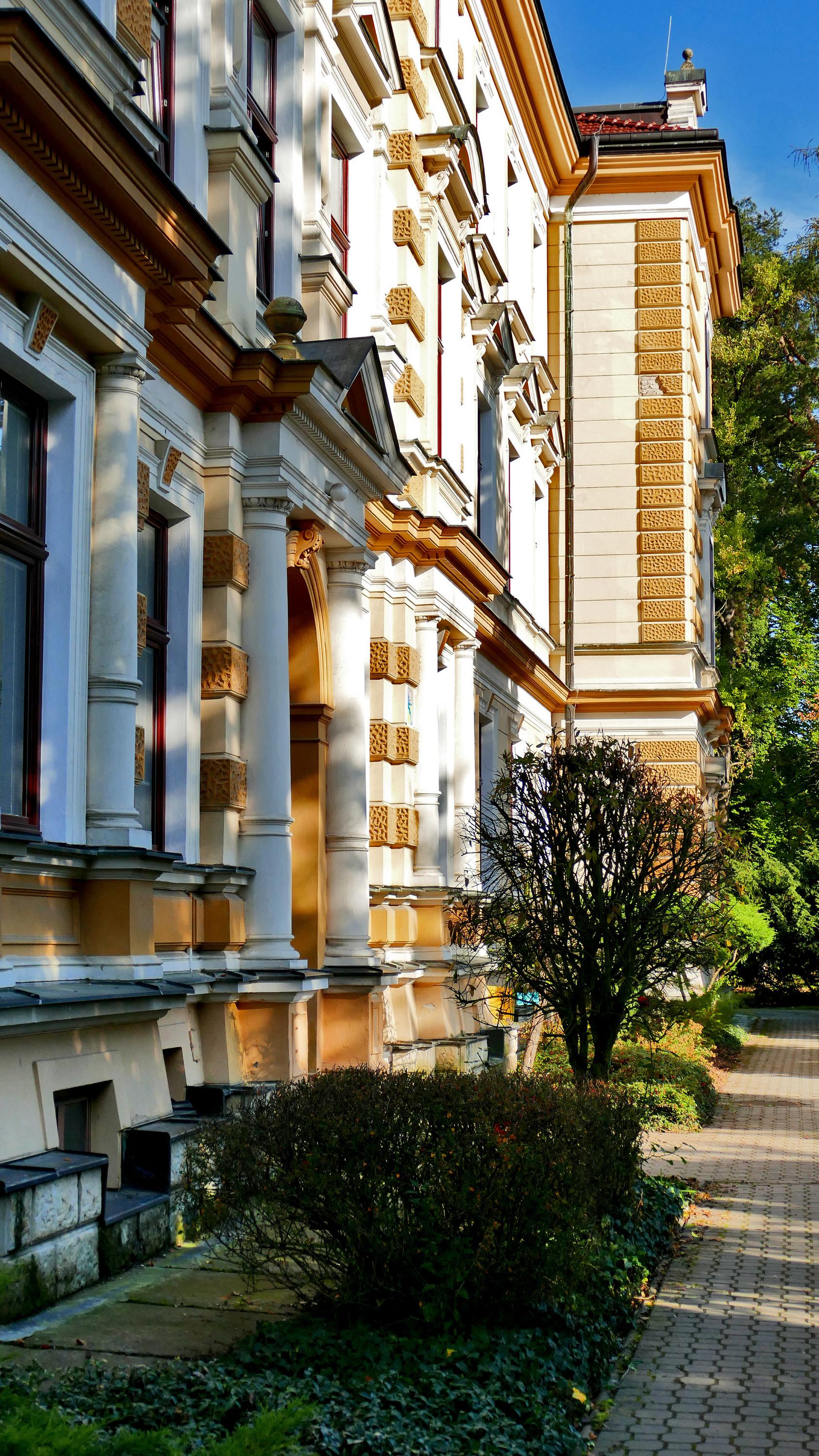 Střední lesnická škola Hranice foto 2