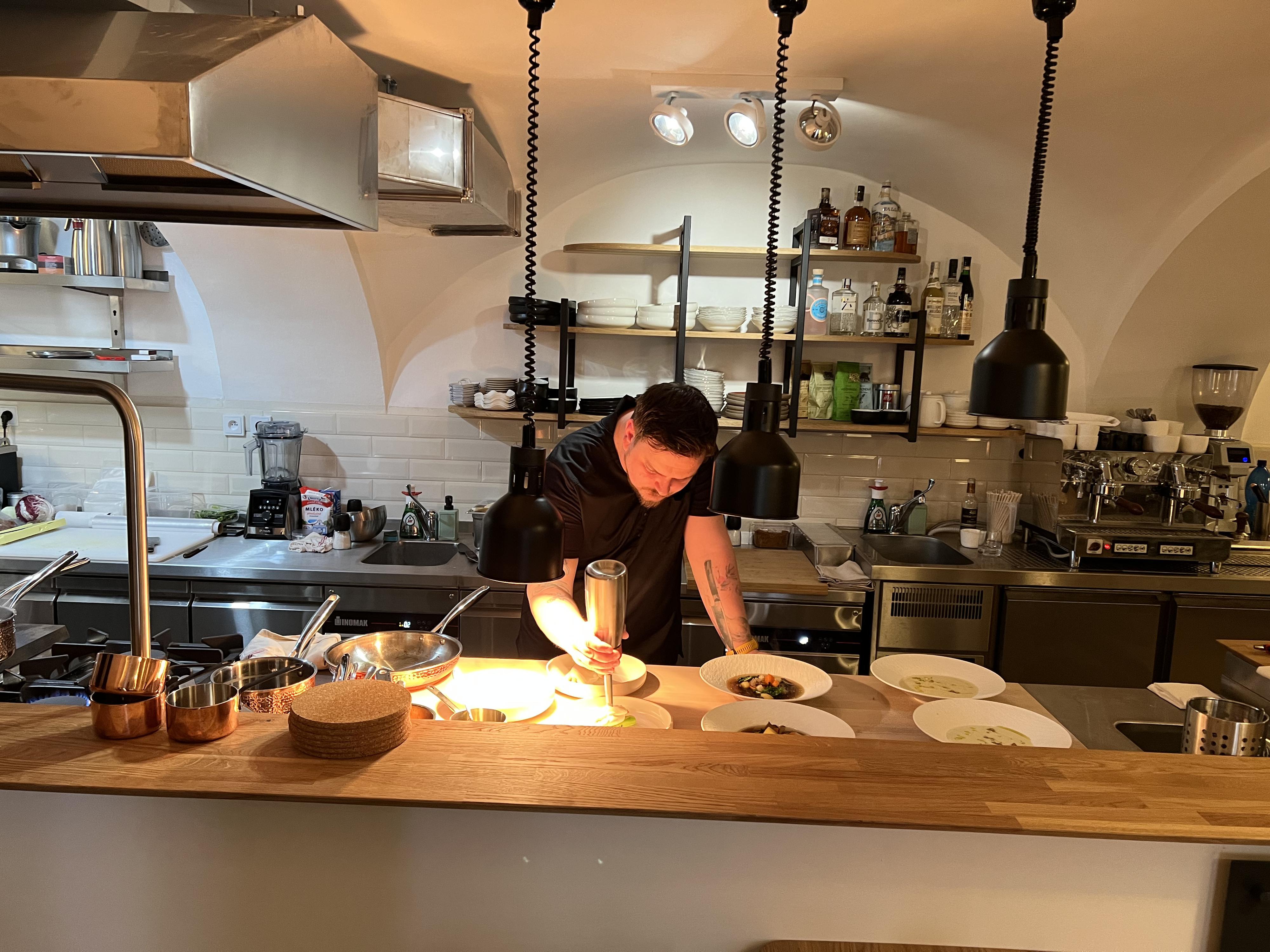 tāst restaurant foto 4