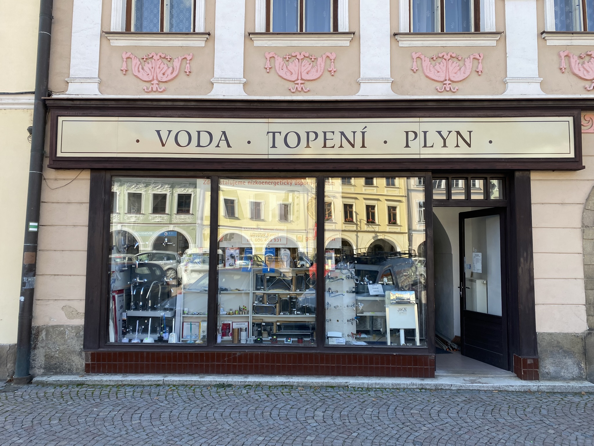 Jaroslav Kvapil - Instalatérství foto 2