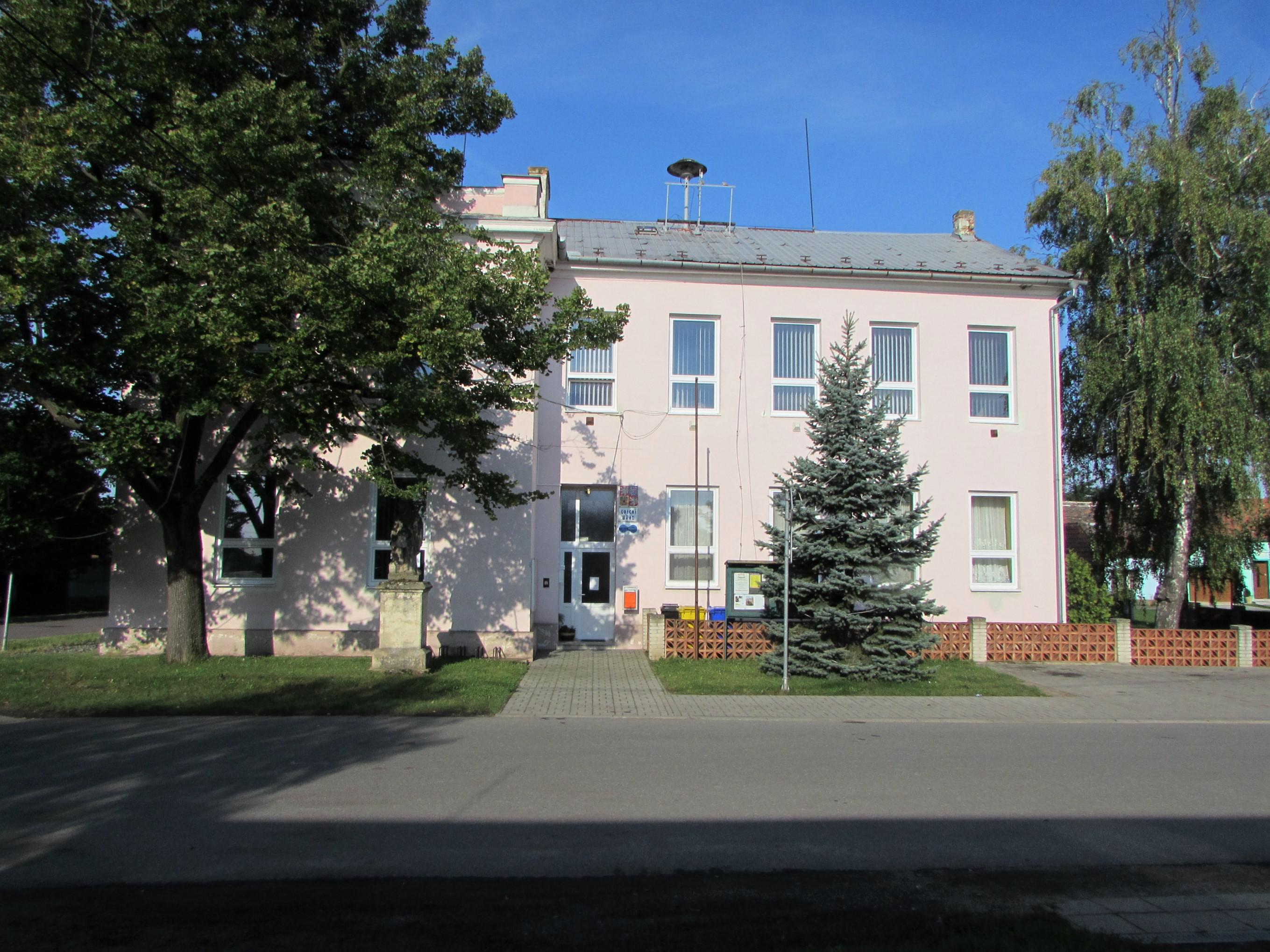 Nový Přerov - obecní úřad foto 3