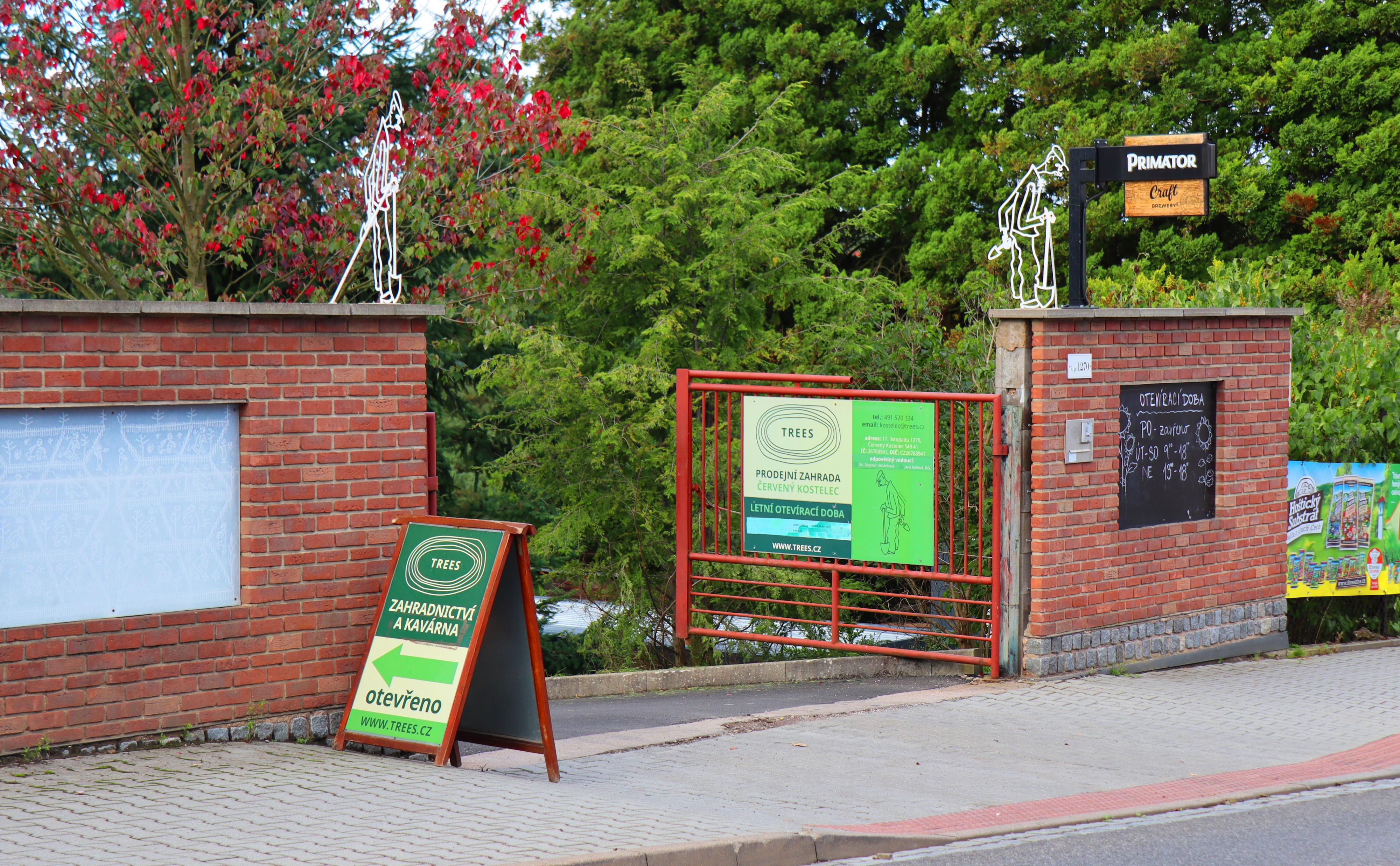 TREES - Zahradnictví a kavárna foto 4