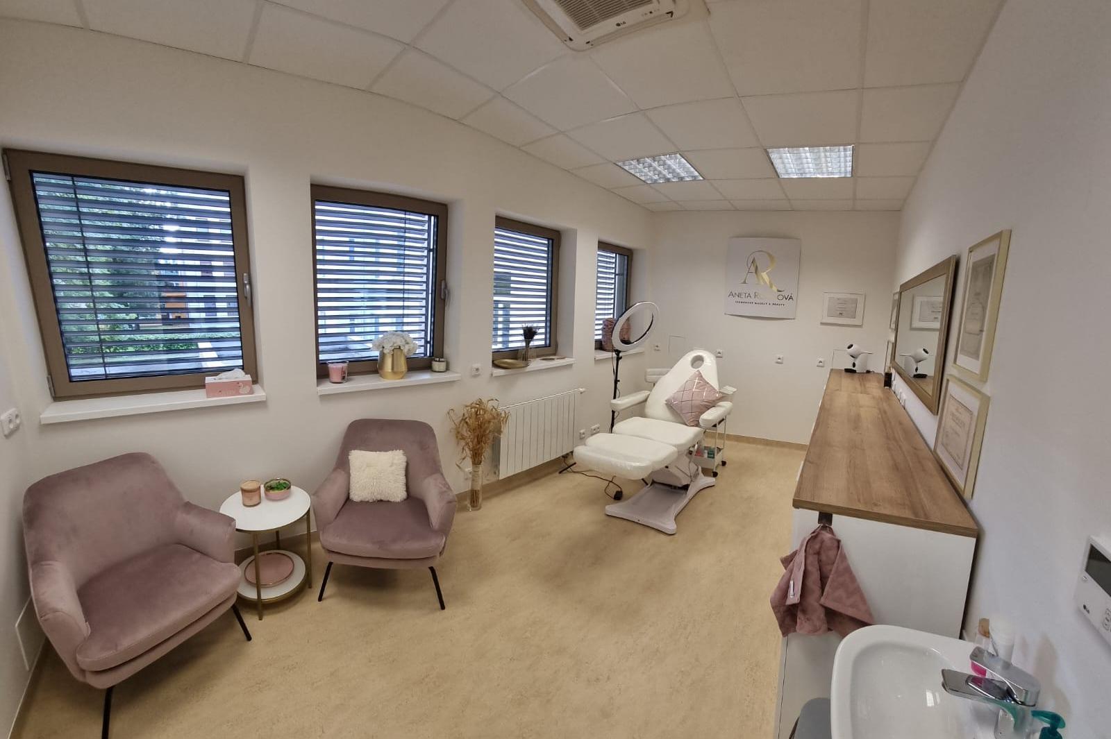 Mgr. Aneta Rusinová Permanent makeup & beauty