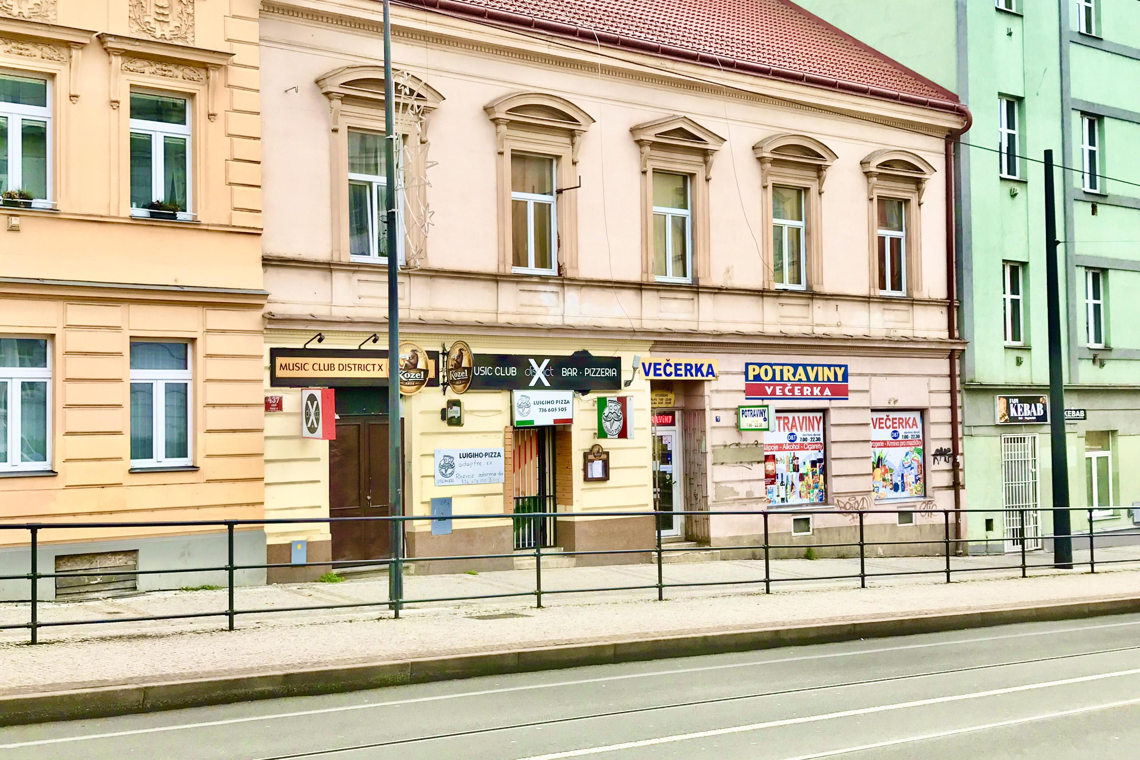 Potraviny a balíkovny