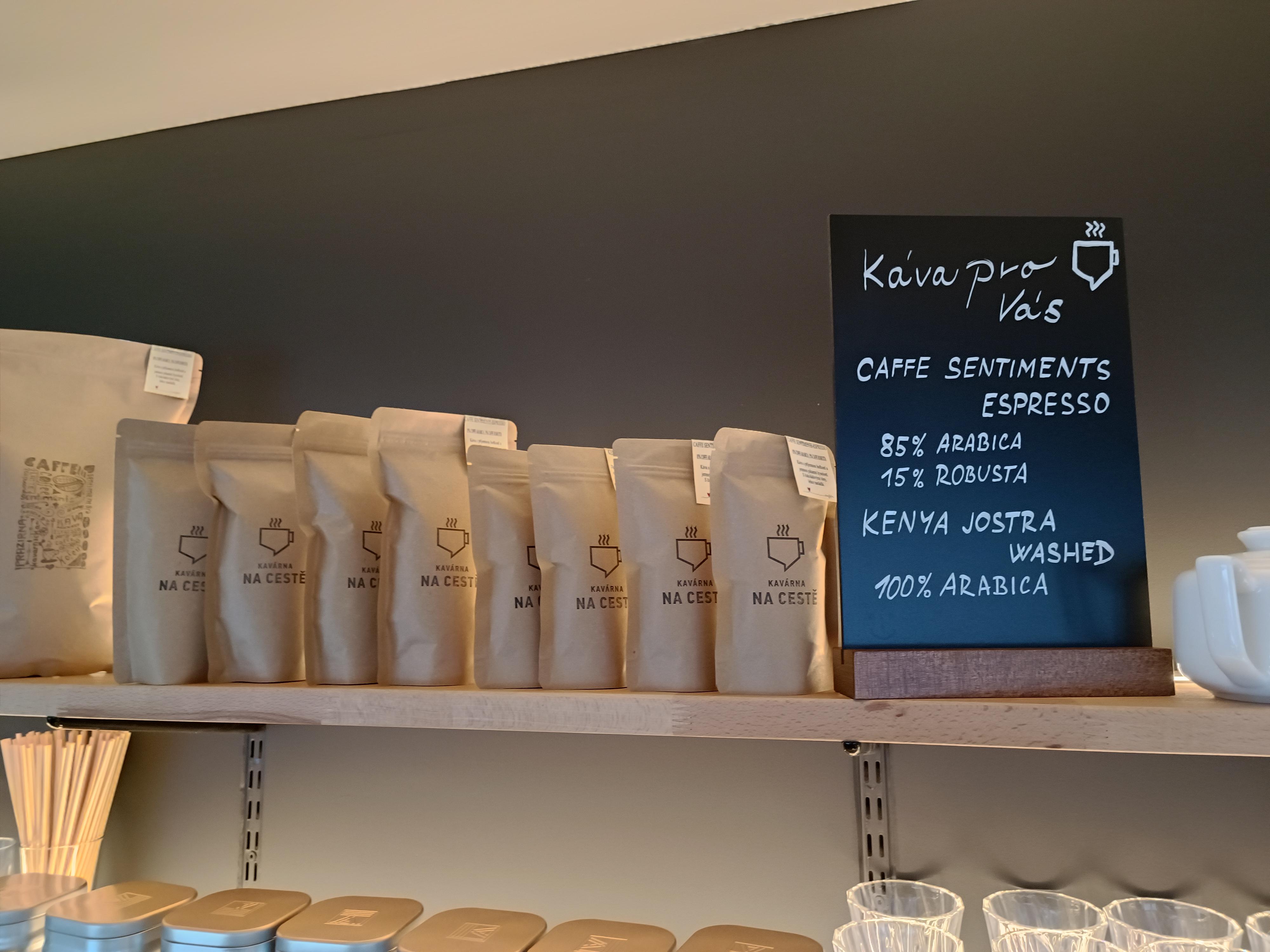 Kavárna na cestě foto 4