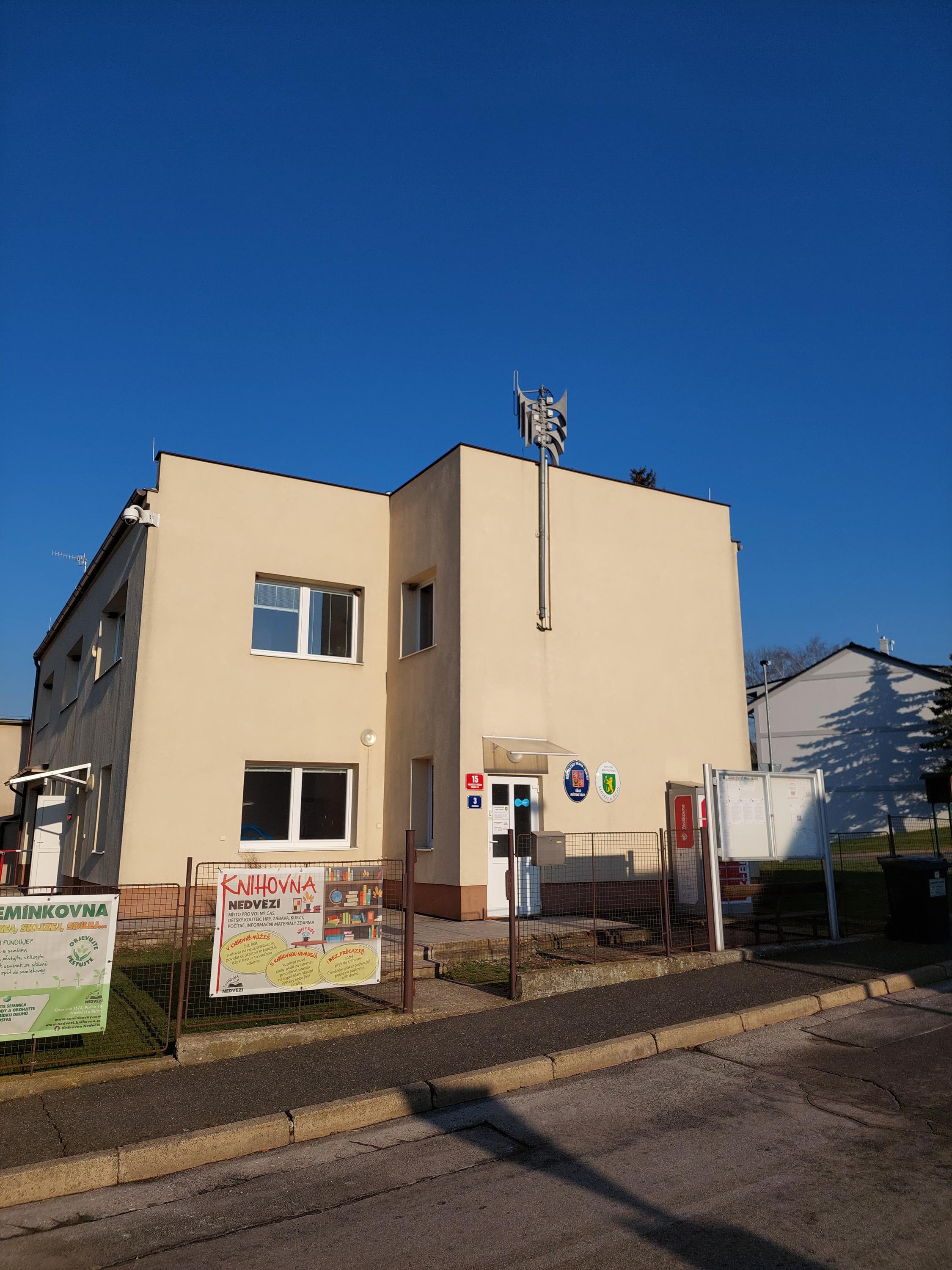 Úřad městské části Praha-Nedvězí foto 2