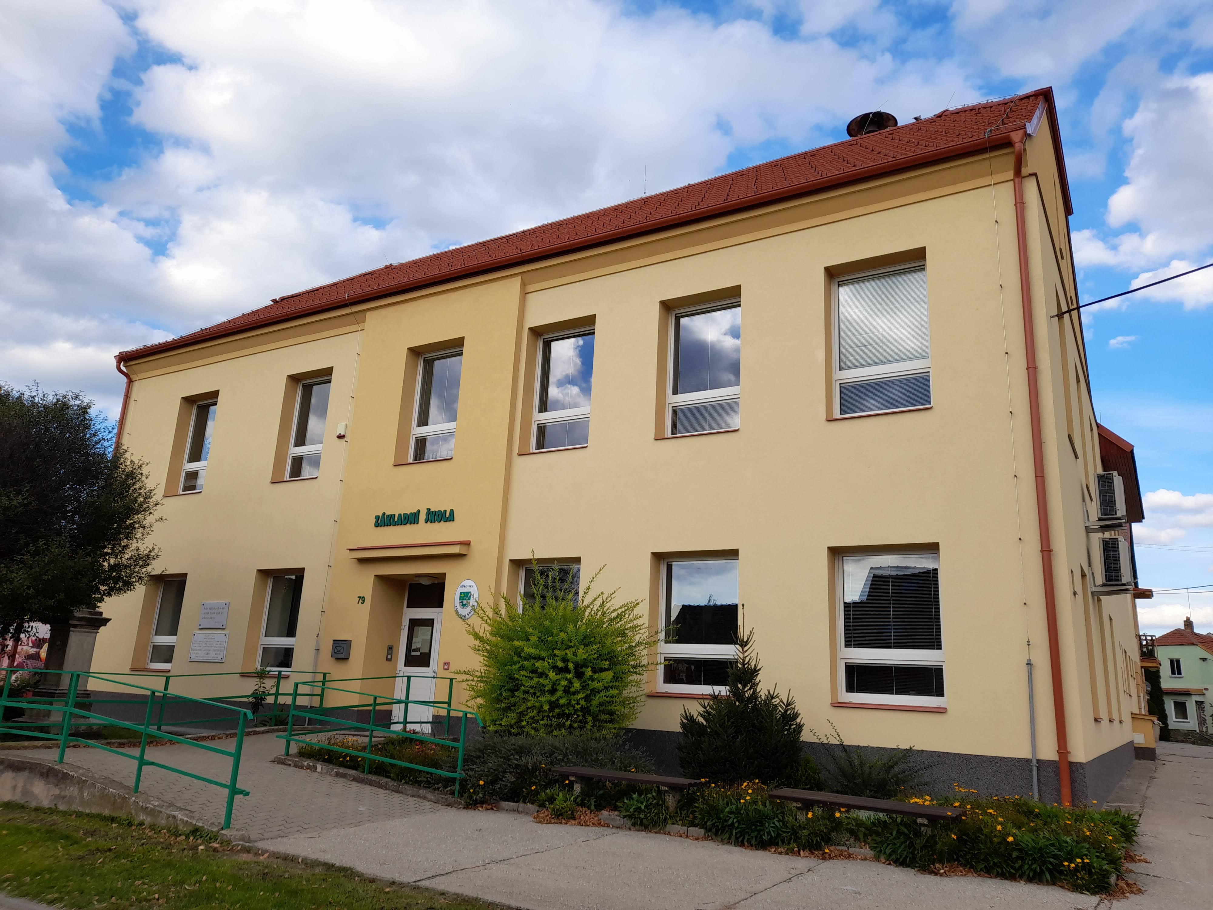 Základní škola , Jiříkovice, okres Brno - venkov