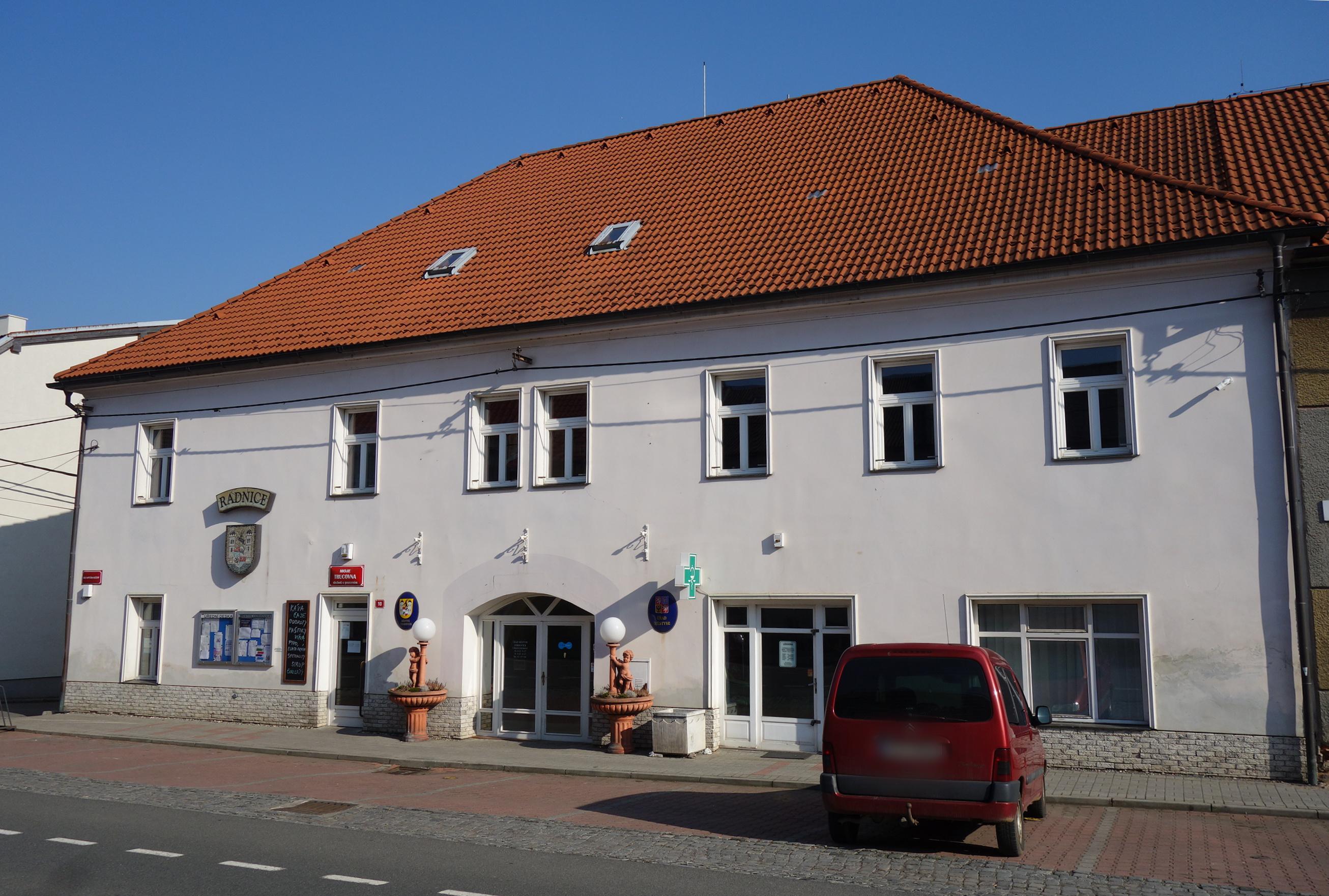 Cerhovice - úřad městyse