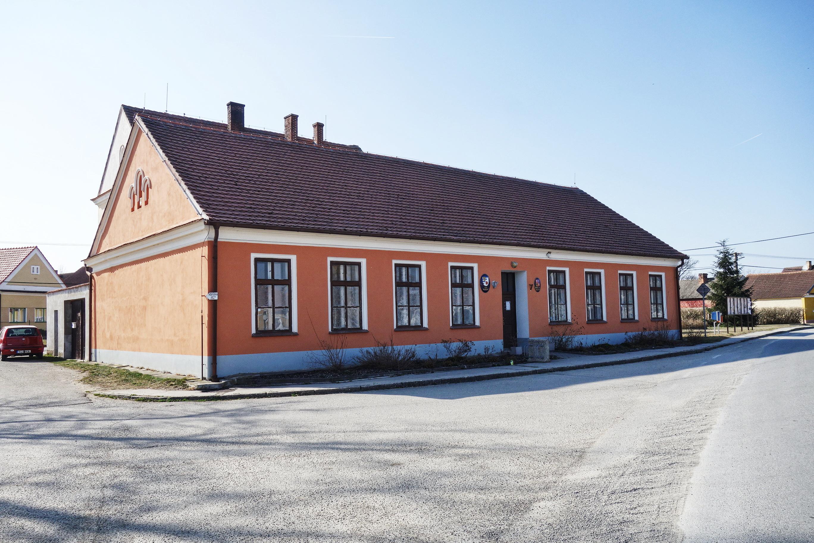 Mazelov - obecní úřad