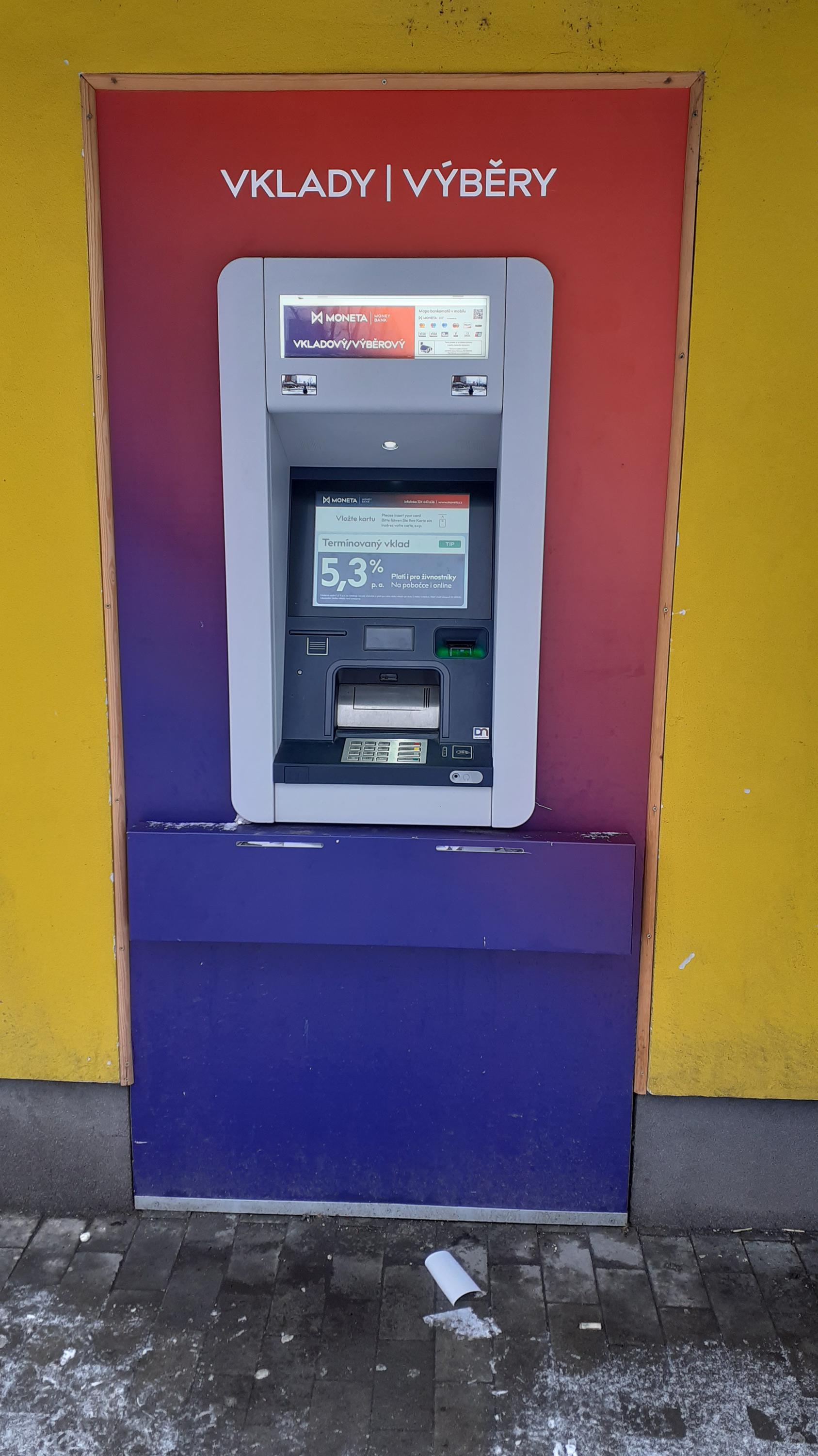 Bankomat MONETA Money Bank vkladový foto 2