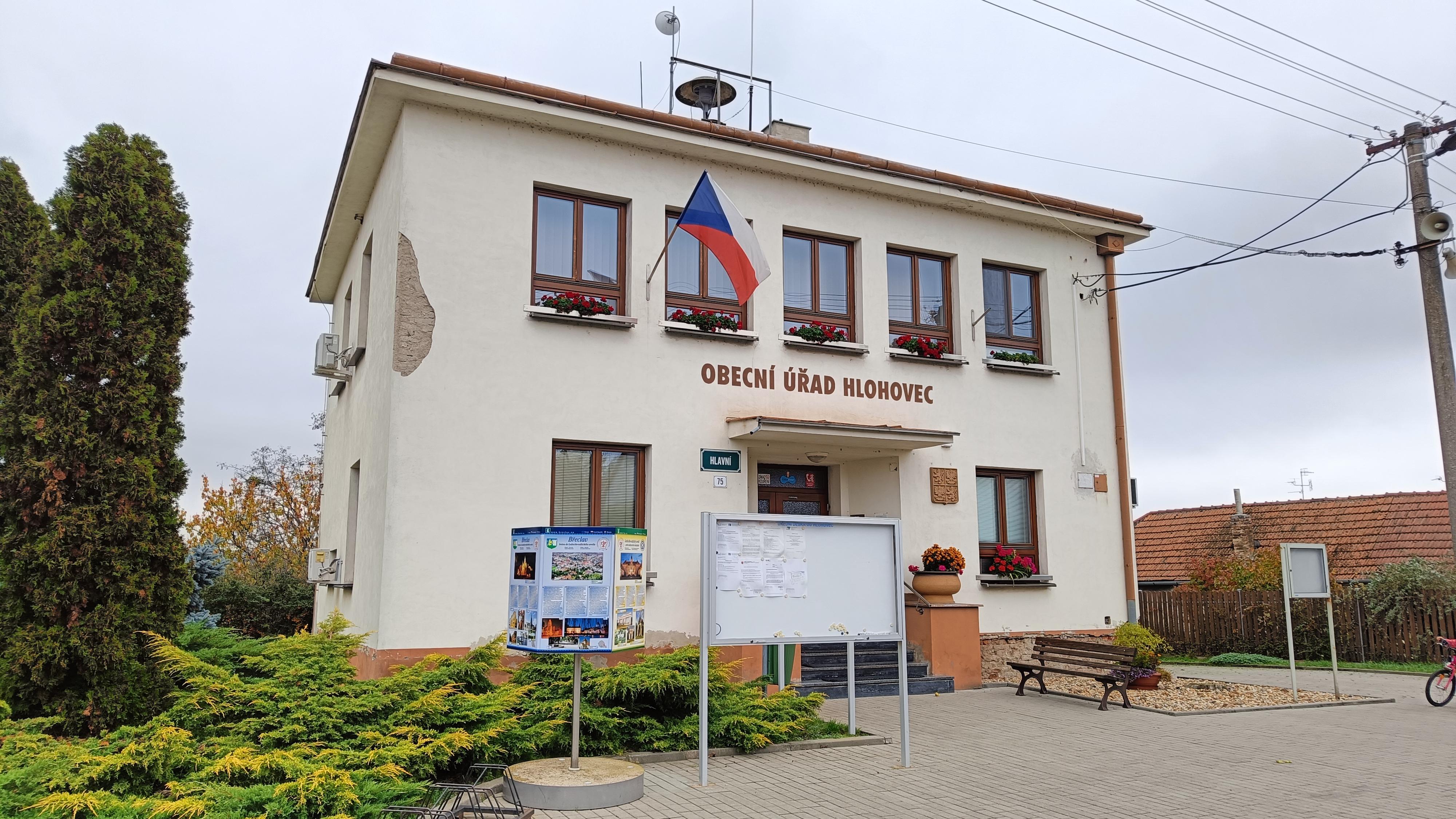 Hlohovec - obecní úřad