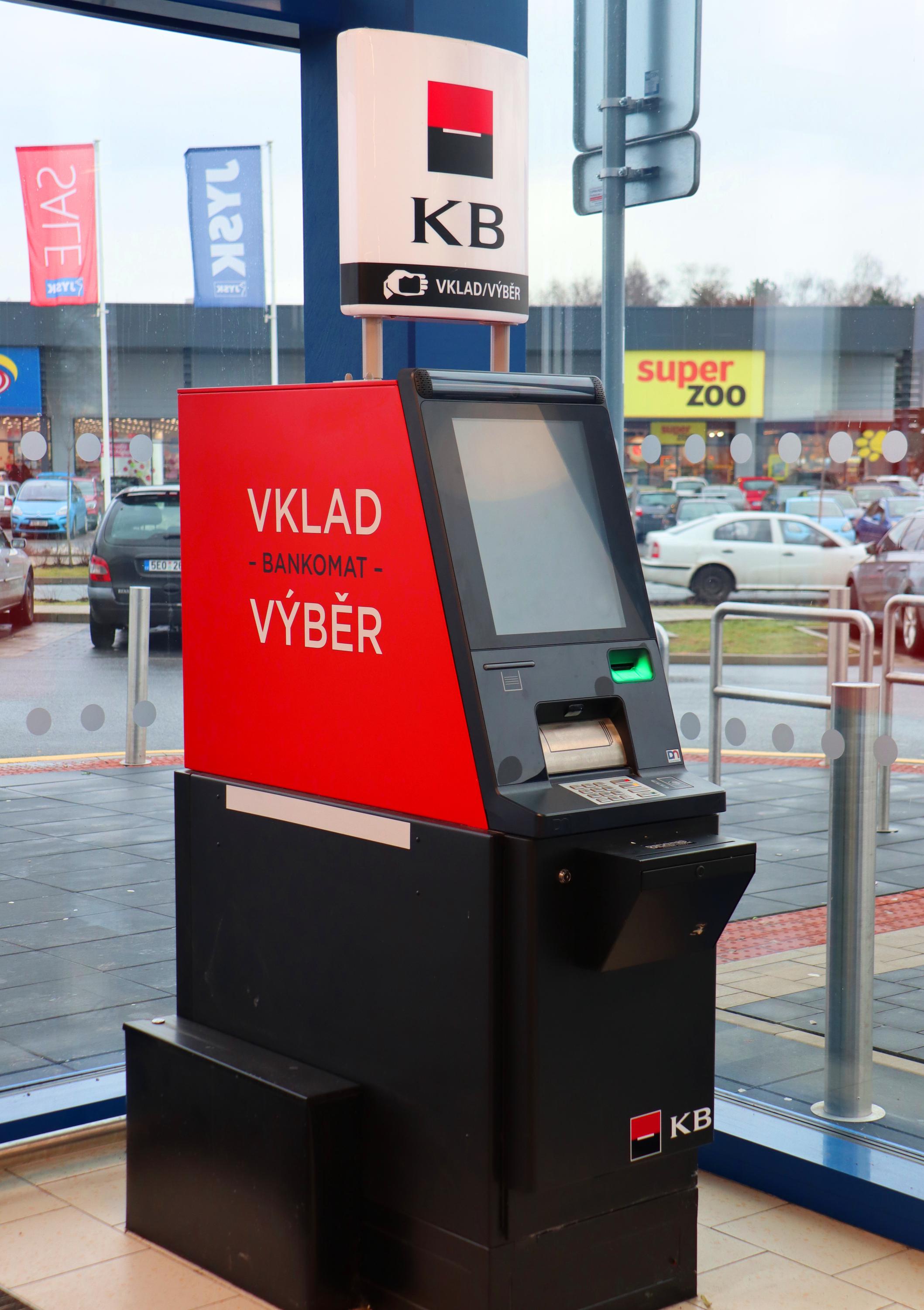 Bankomat Komerční banky foto 2