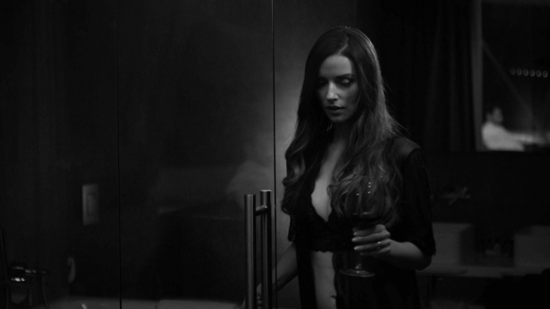 Pánské obleky BANDI foto 2 (náhled videa)