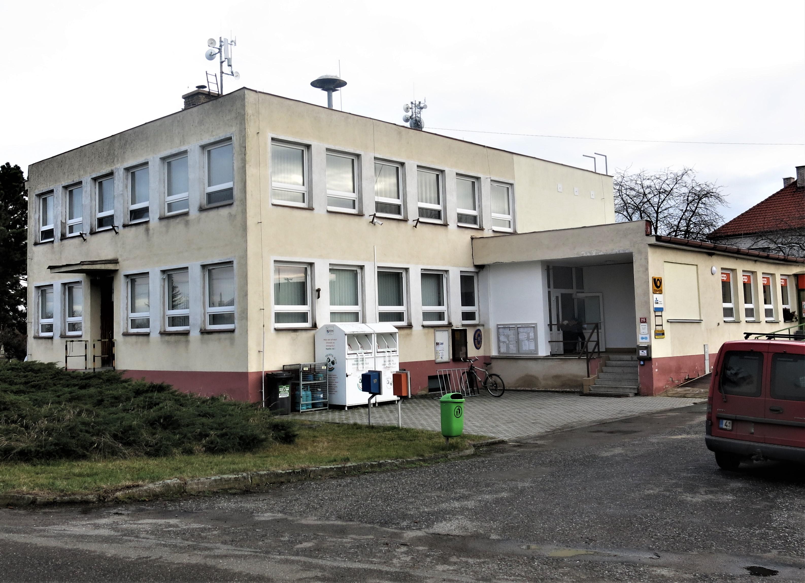 Radovesnice II  - obecní úřad