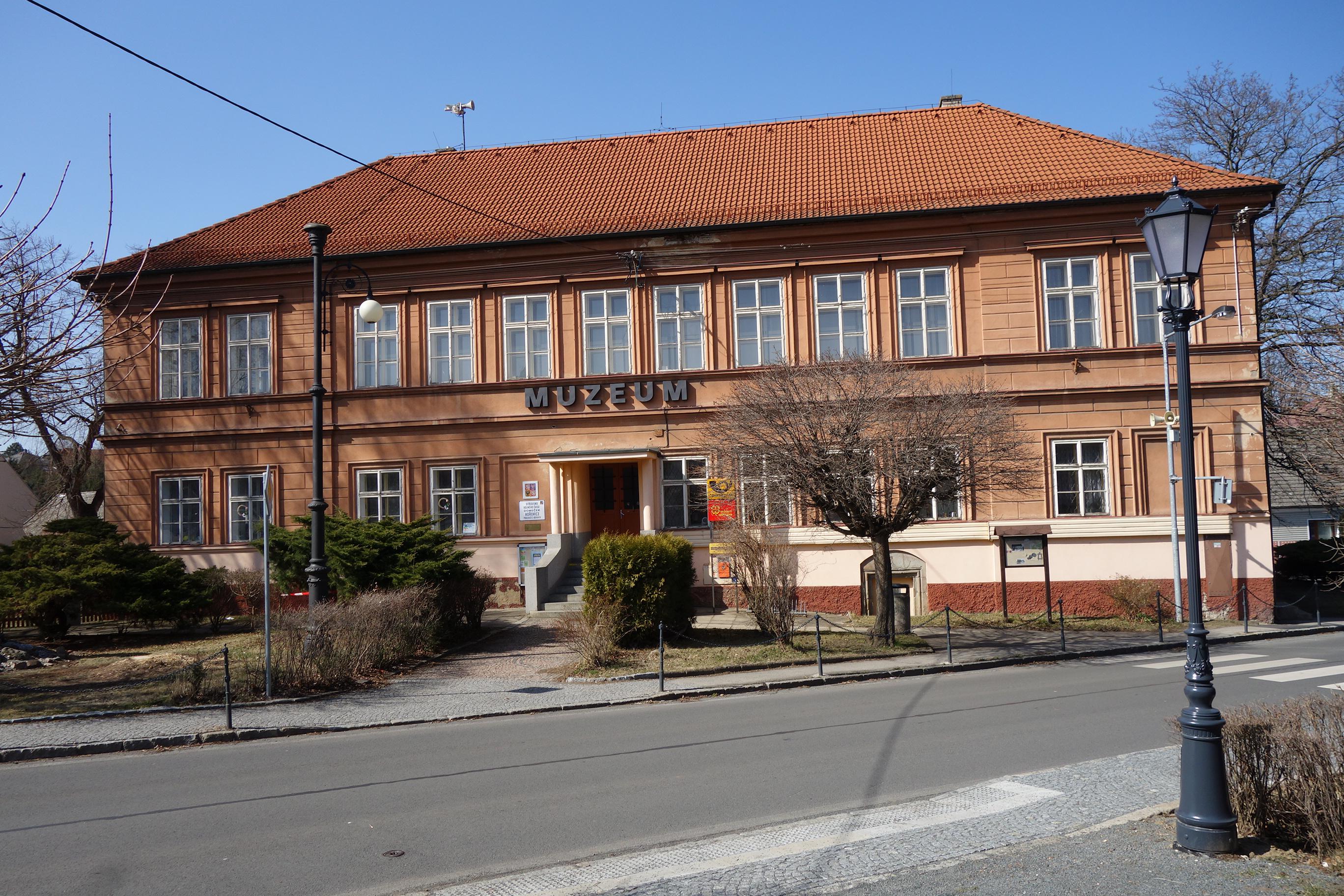 Pošta Komárov u Hořovic