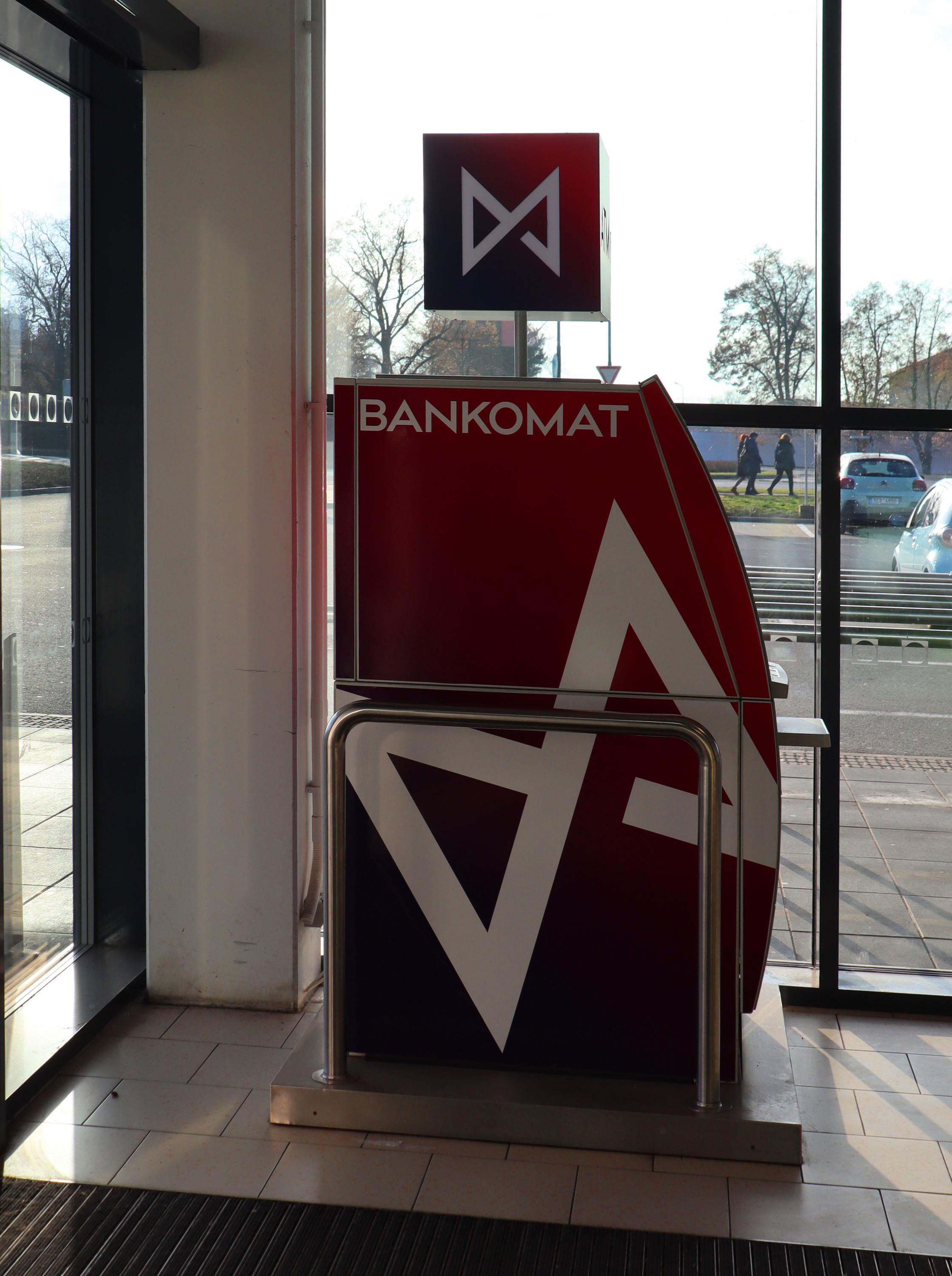 MONETA Money Bank Bankomat foto 3