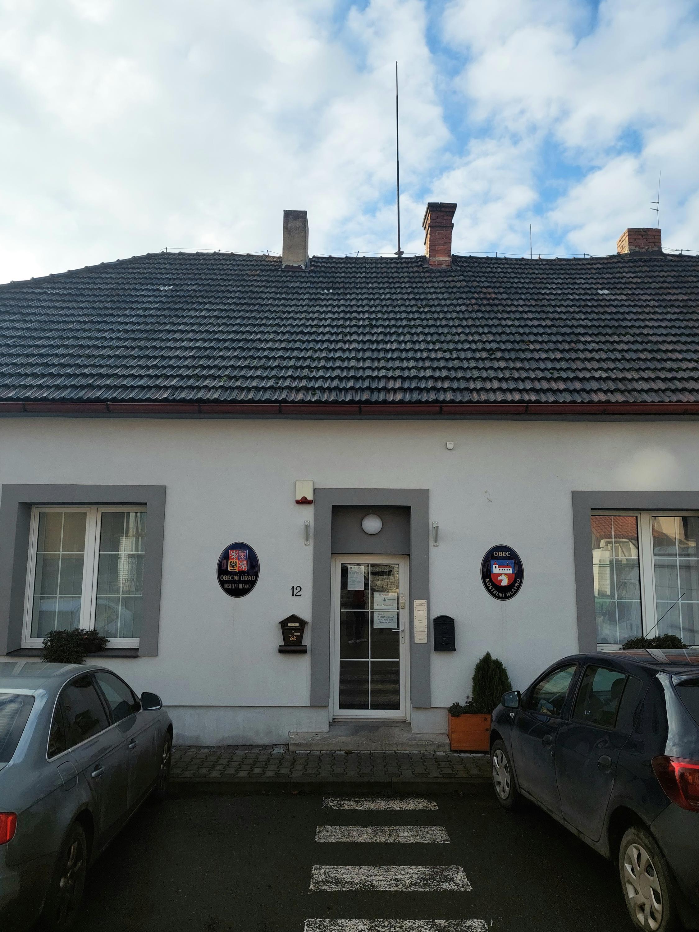 Kostelní Hlavno - obecní úřad foto 2
