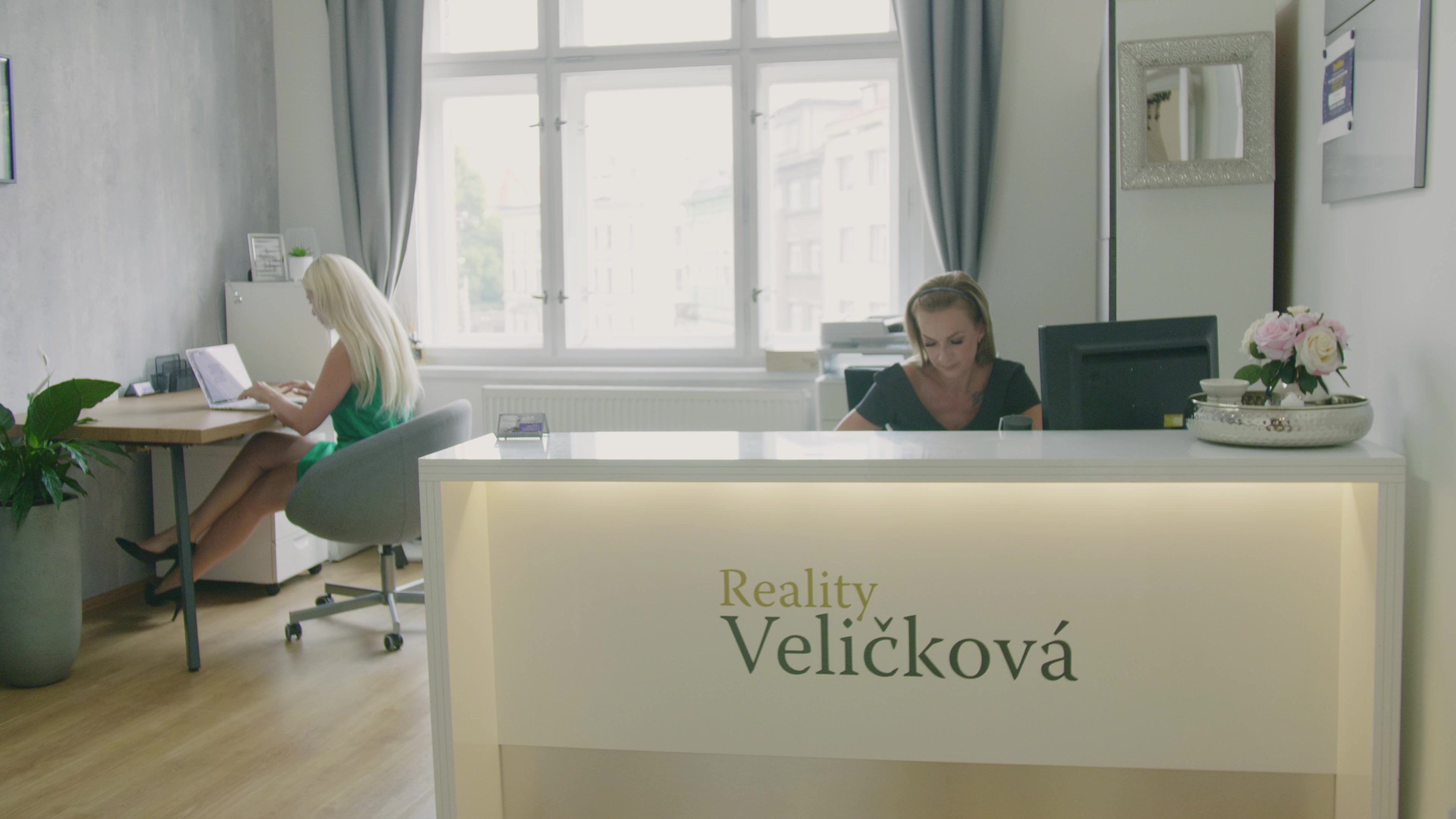 Reality Veličková foto 2 (náhled videa)